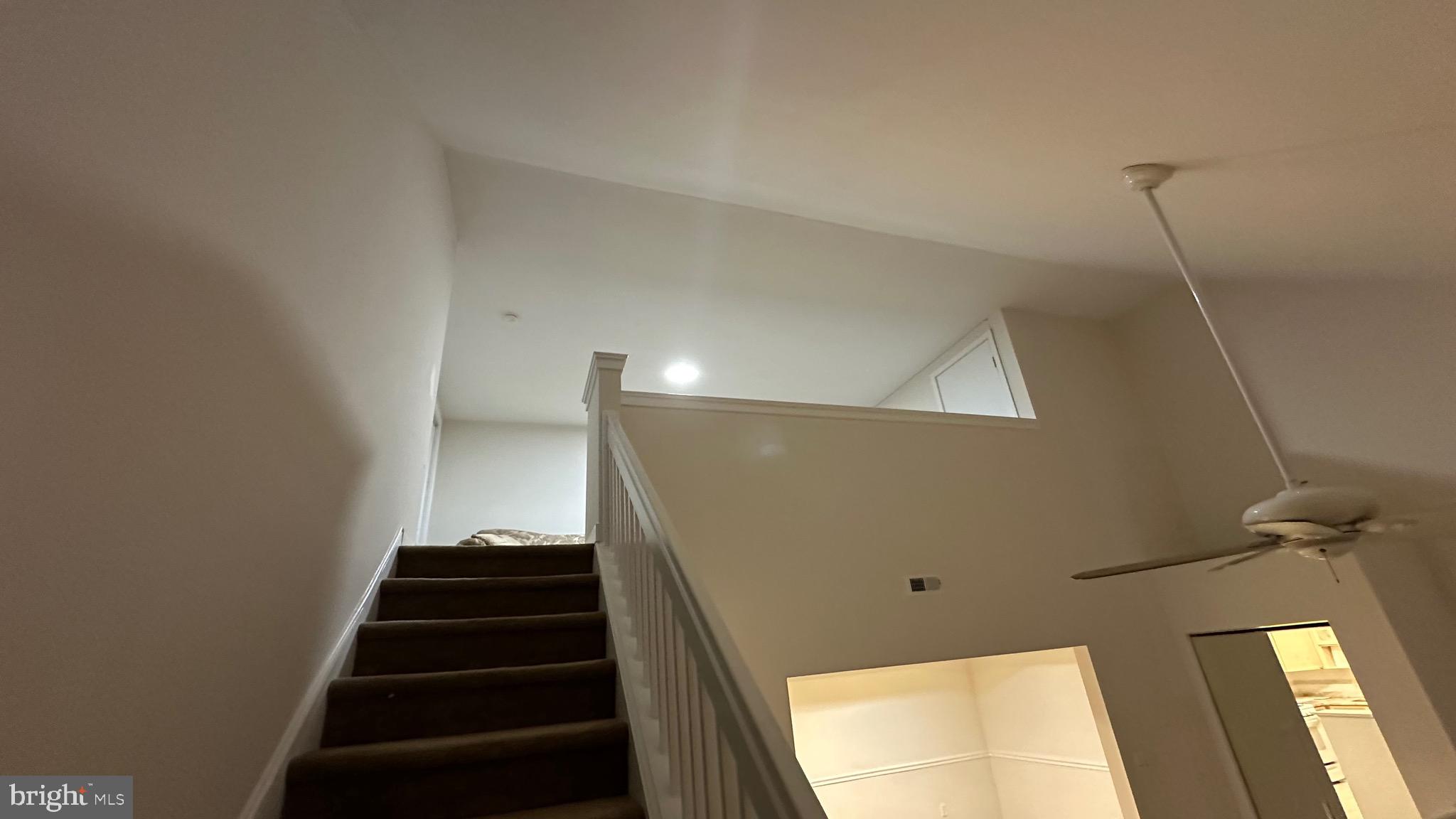 FOUNTAIN POINTE - Residential