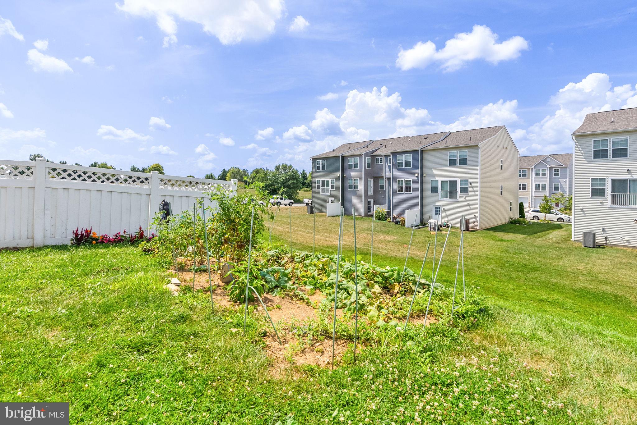 BRIAR RUN - Residential