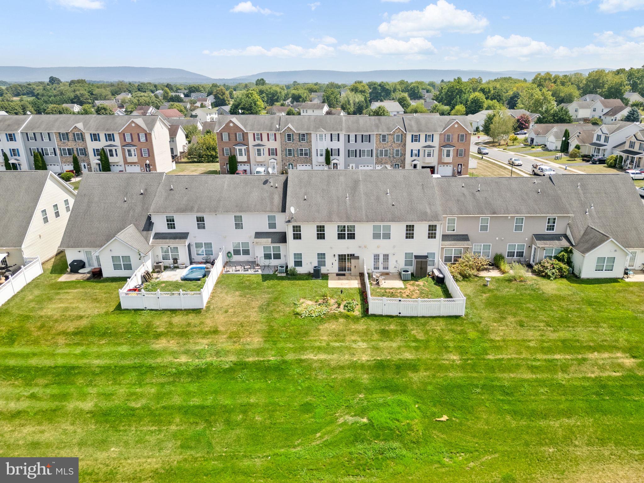 BRIAR RUN - Residential