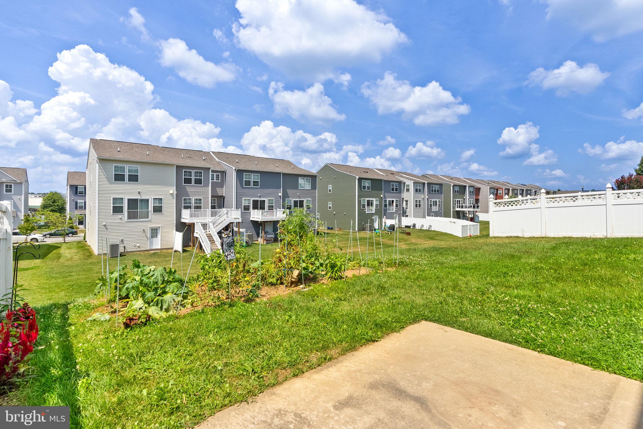 BRIAR RUN - Residential