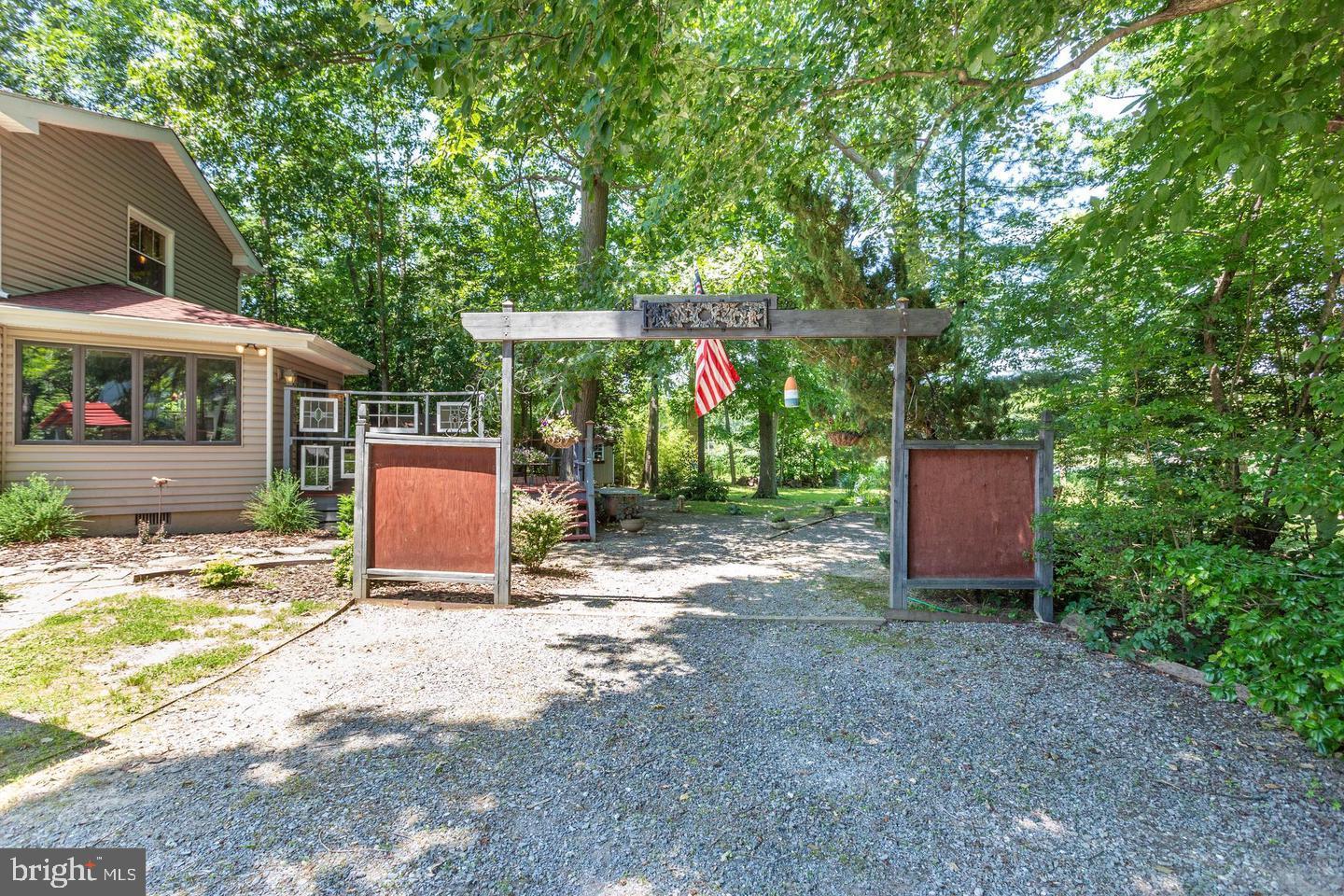 FRANKLIN MANOR BEACH - Residential