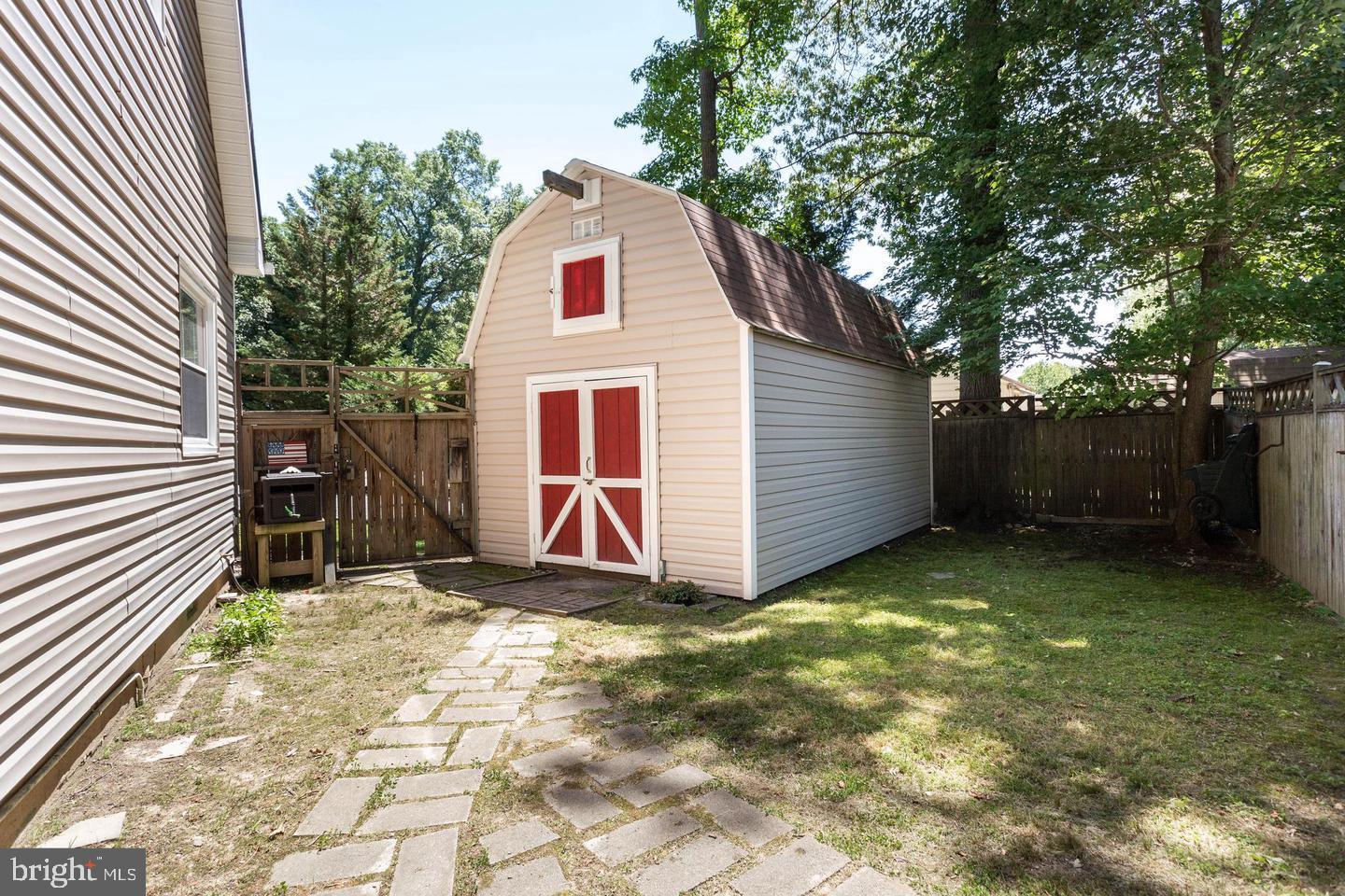 FRANKLIN MANOR BEACH - Residential