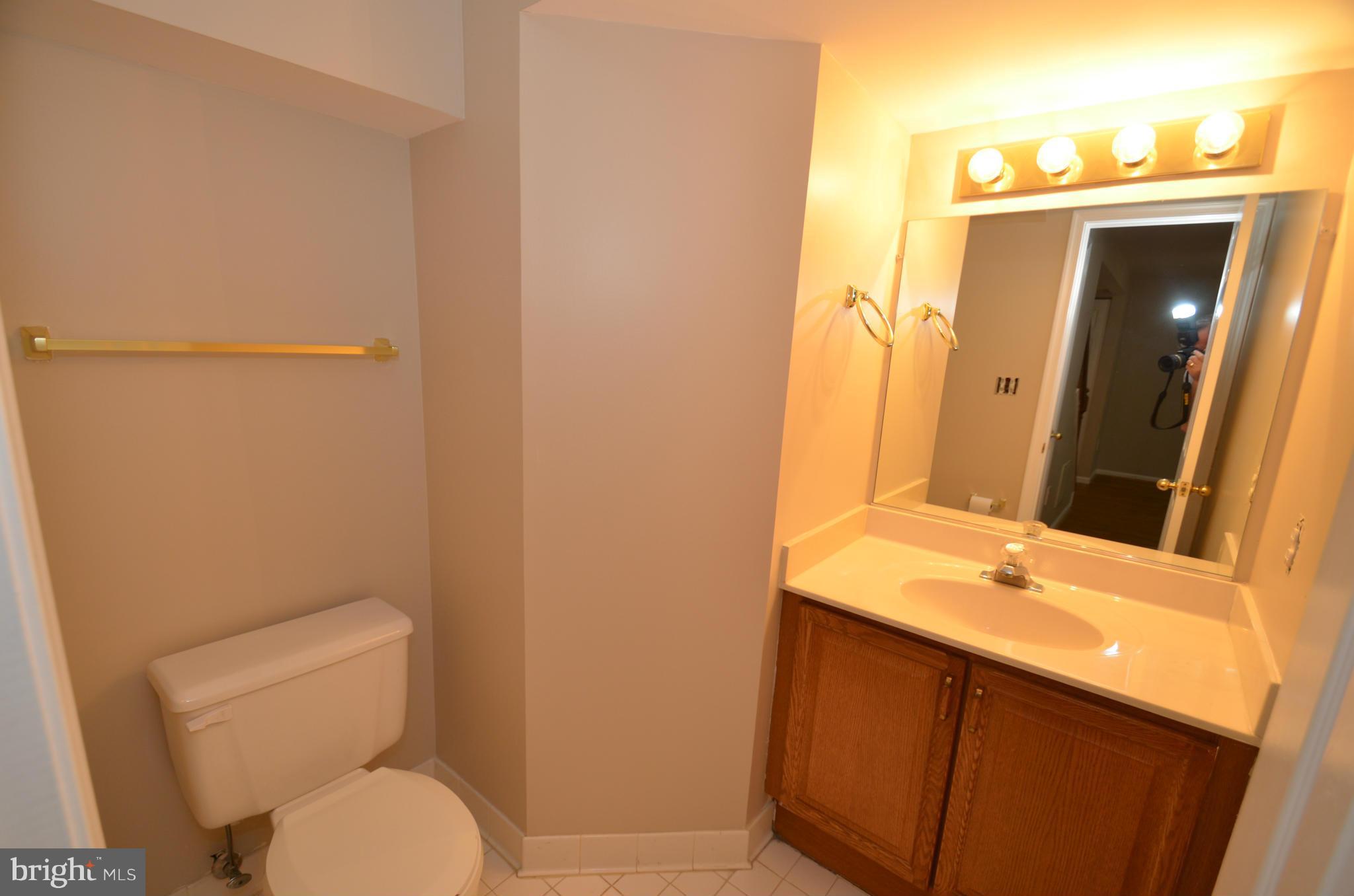 KINGSTOWNE - Residential Lease