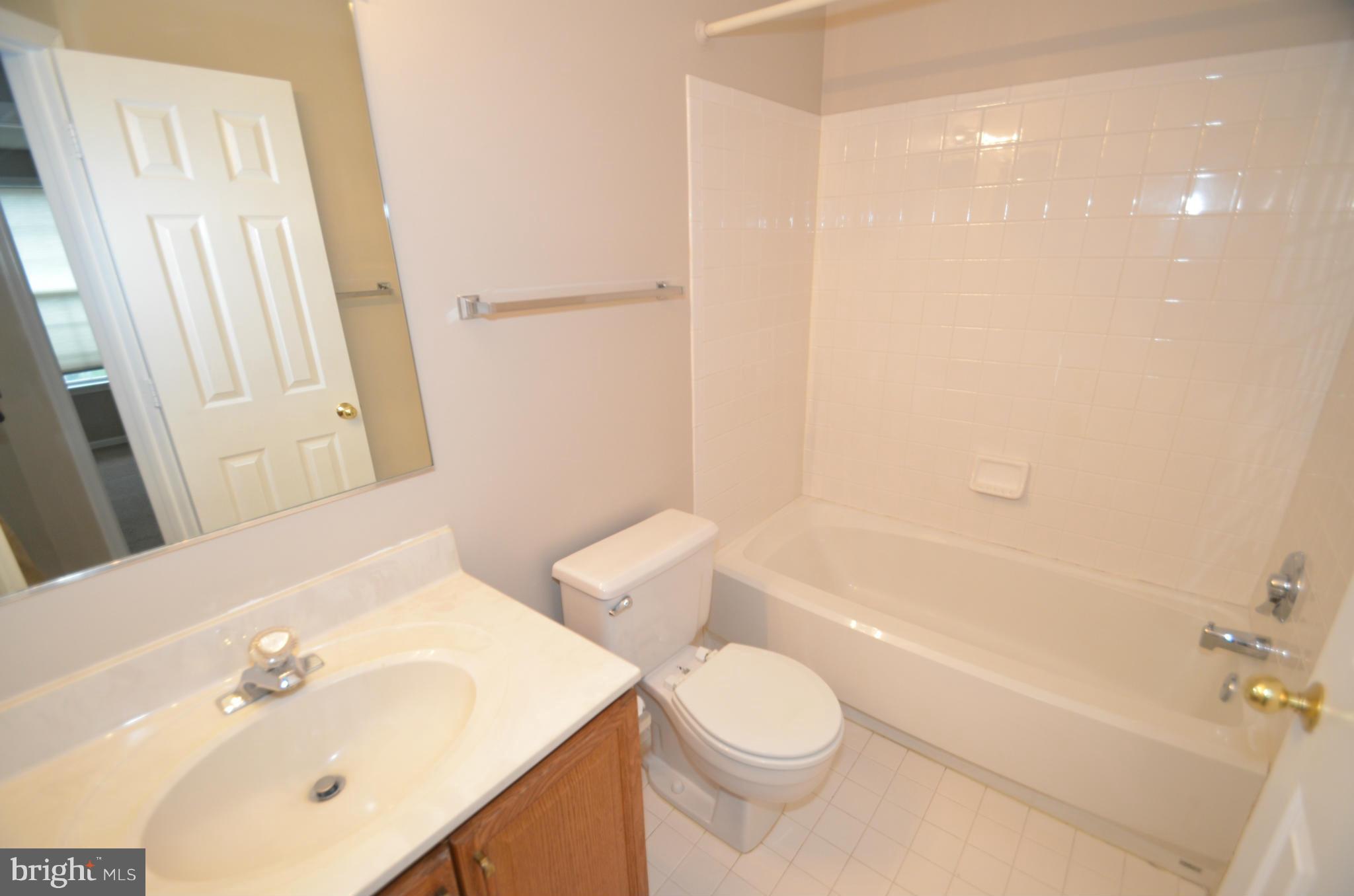 KINGSTOWNE - Residential Lease