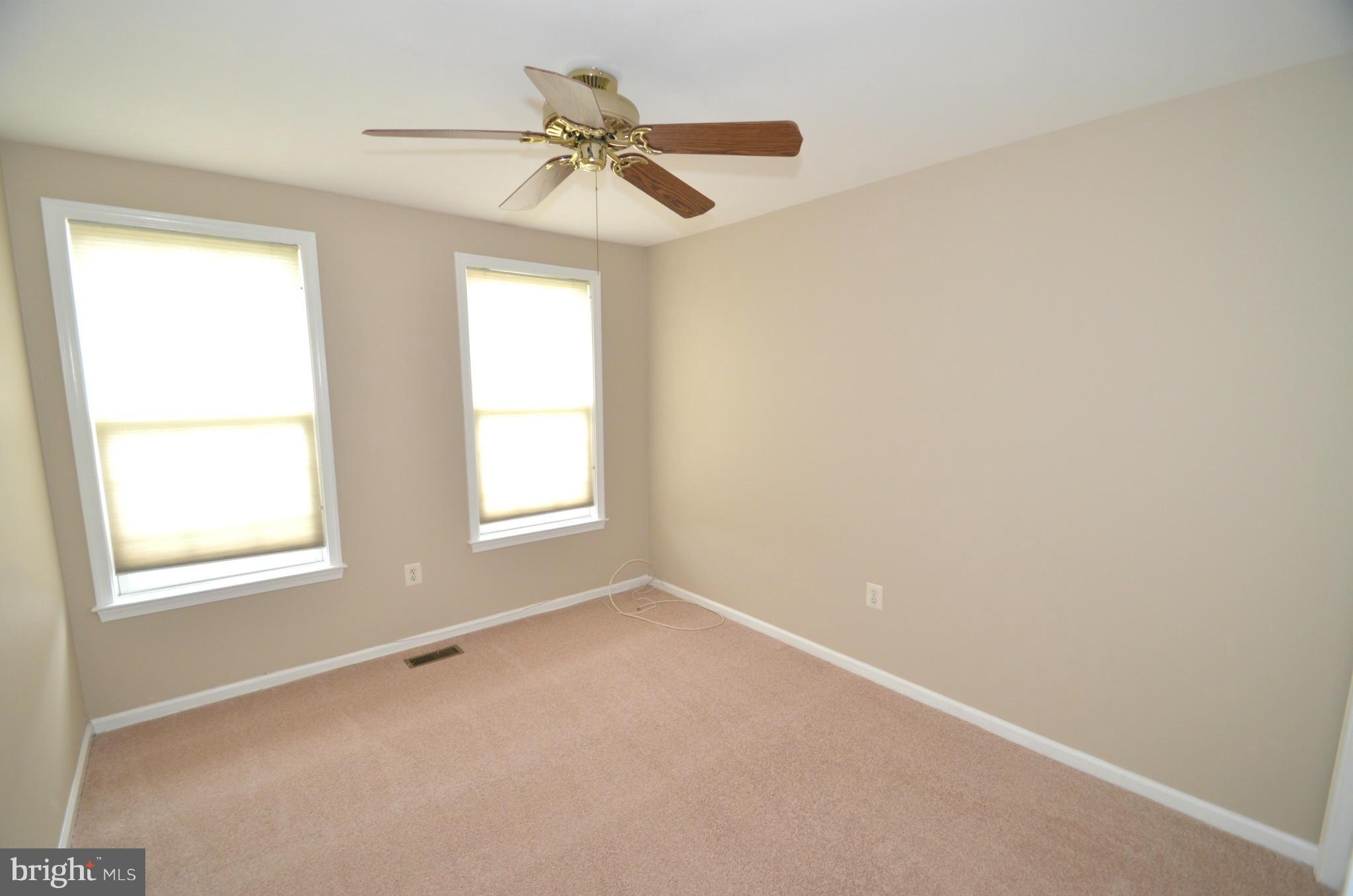 KINGSTOWNE - Residential Lease