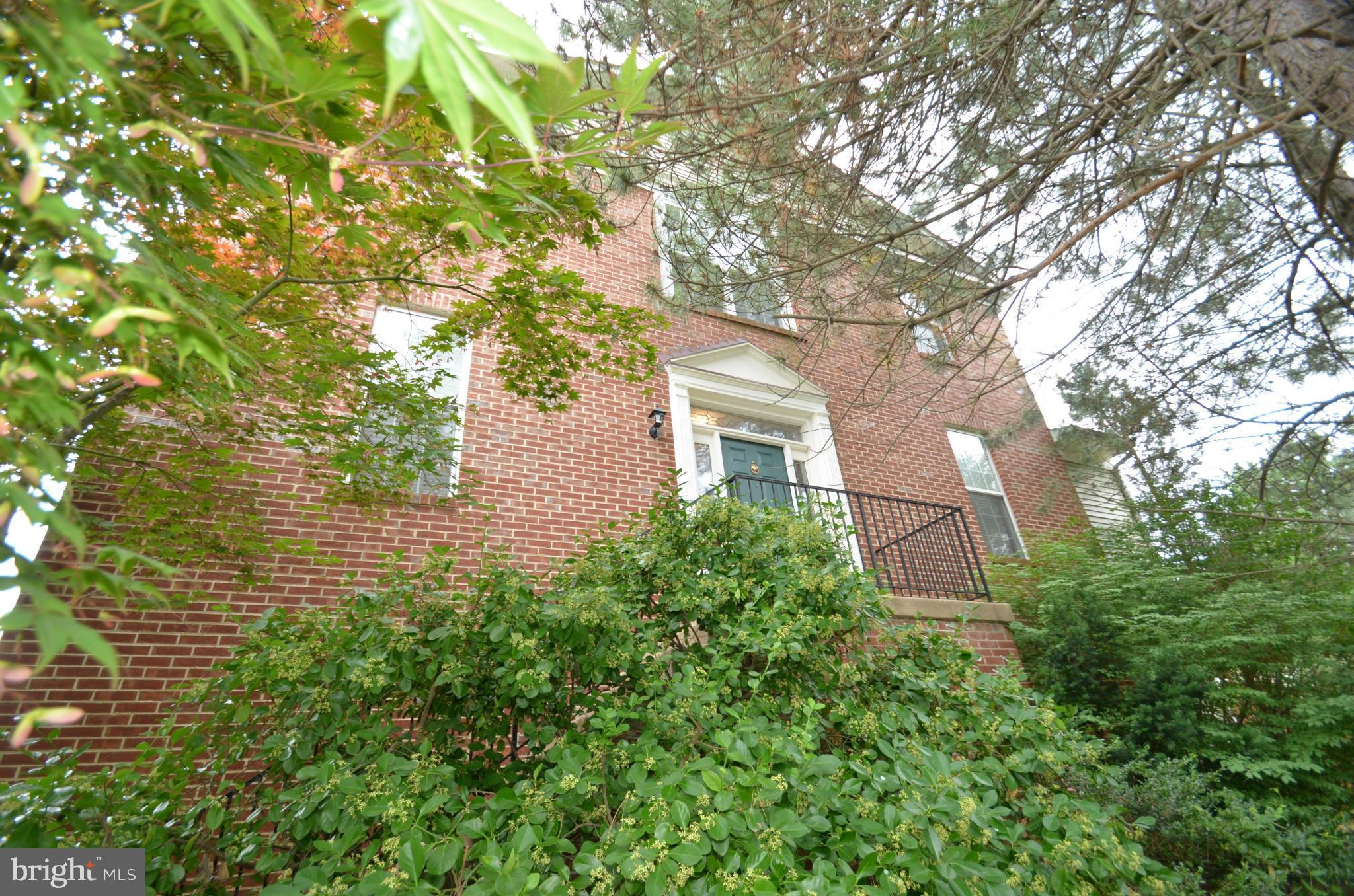 KINGSTOWNE - Residential Lease