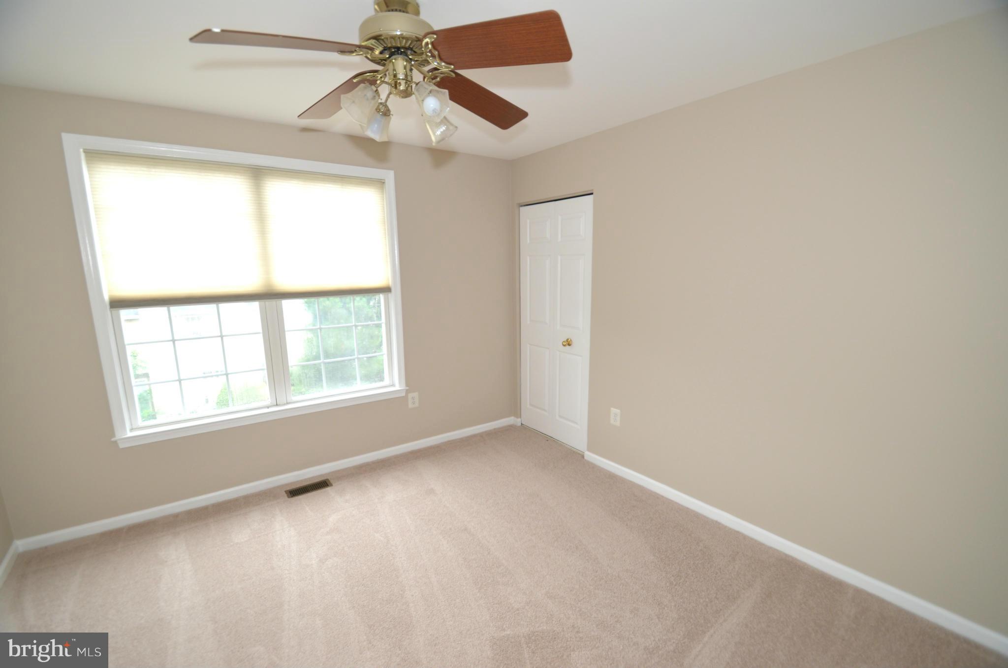 KINGSTOWNE - Residential Lease