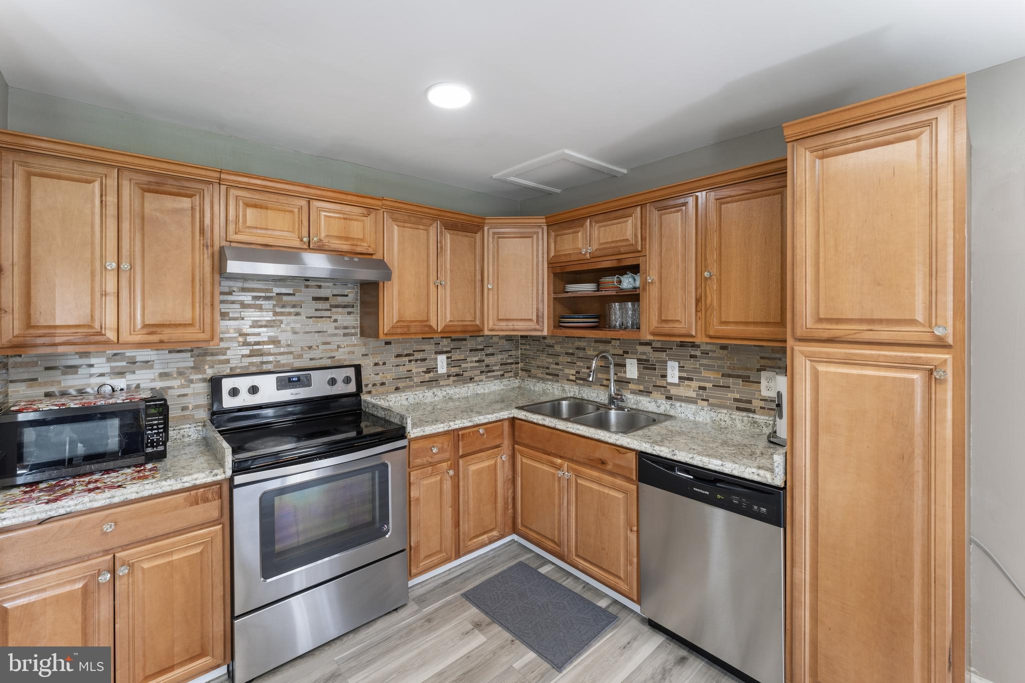 GREENFIELD FARM - Residential