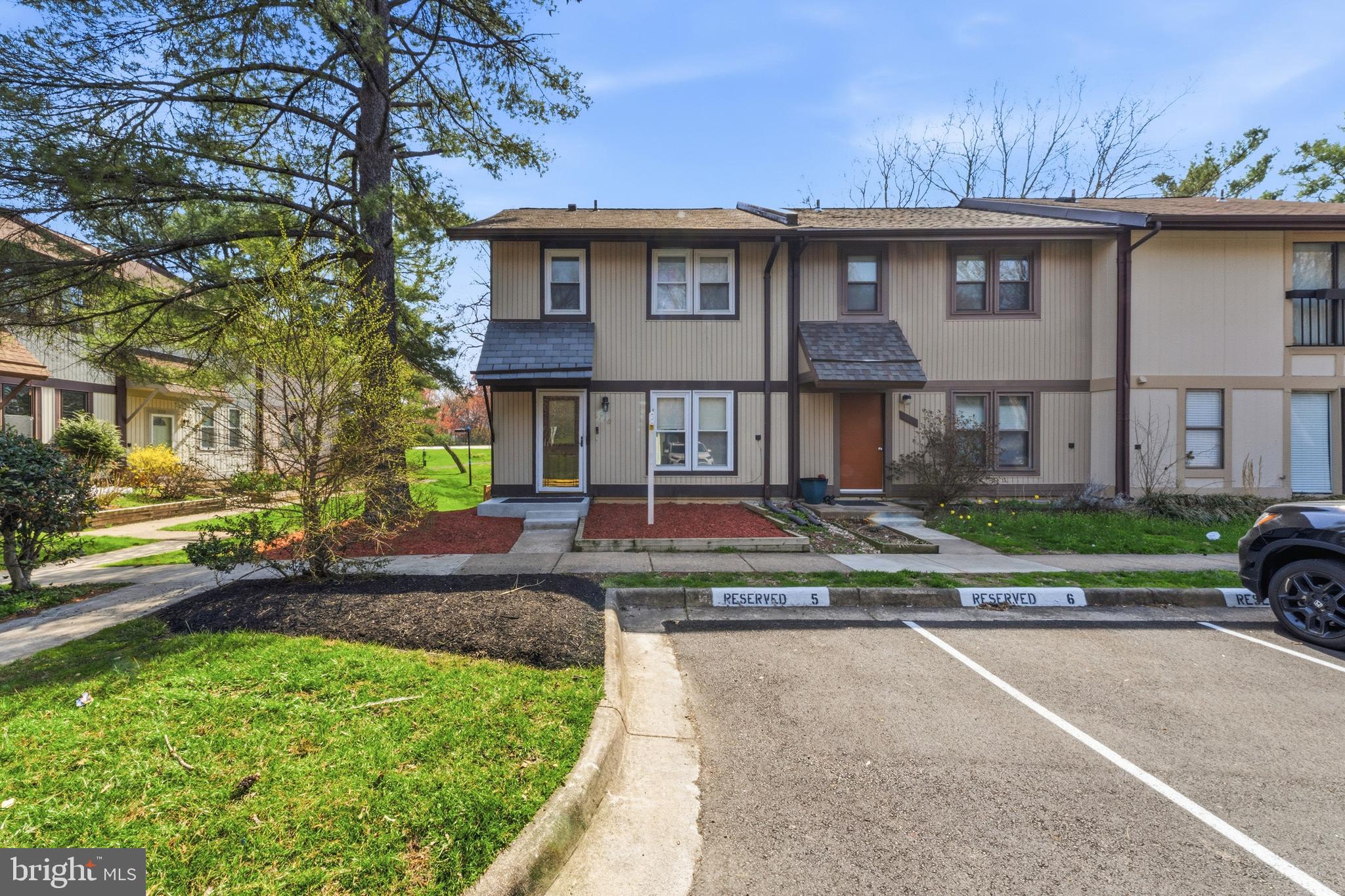 GREENFIELD FARM - Residential