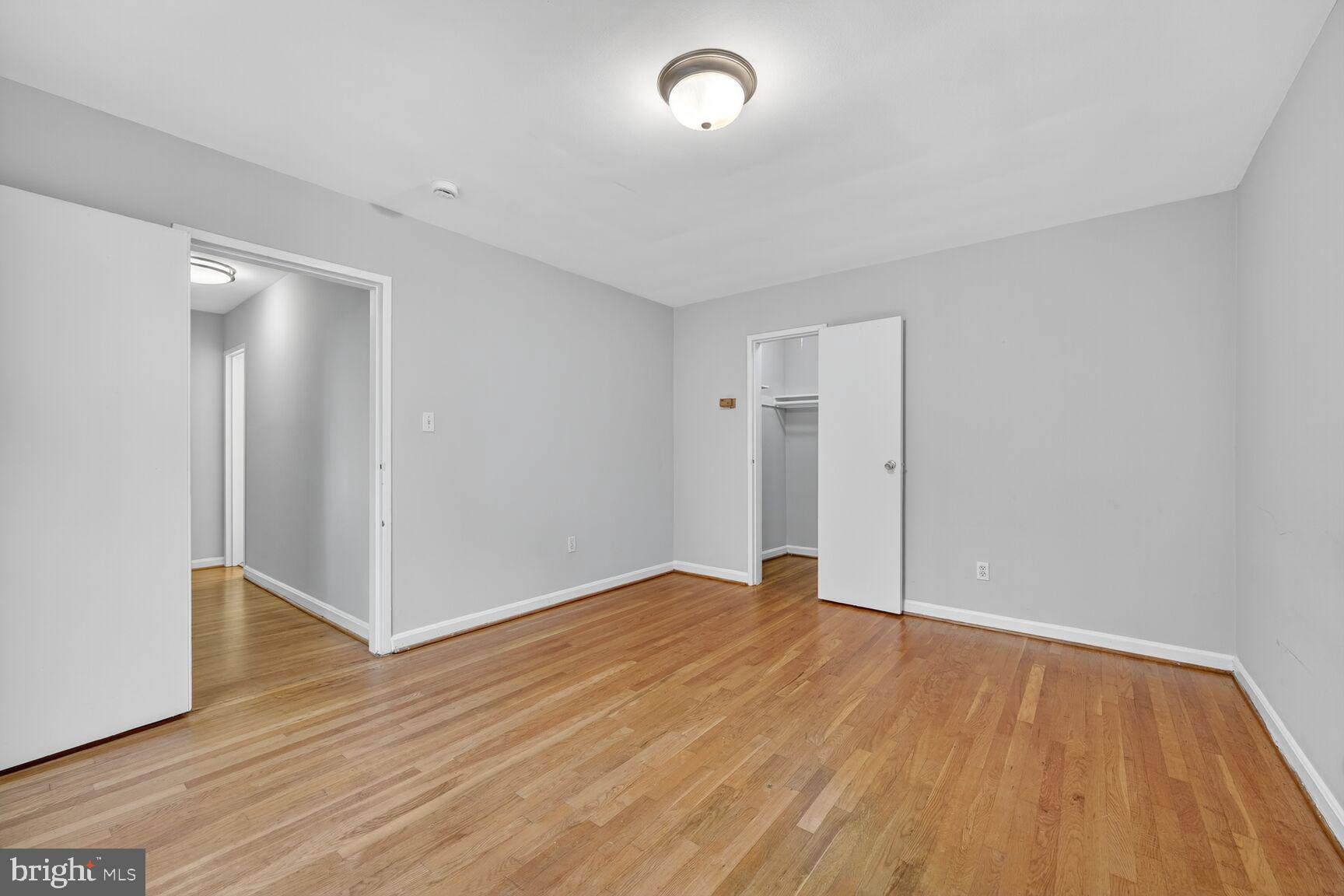 5112 MACARTHUR BOULEVARD NW 207