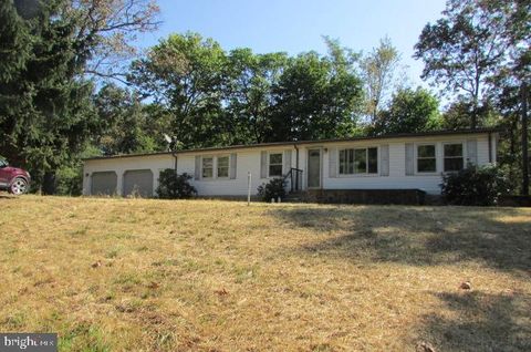 Homes For Sale - 104 Butchershop Road<br/> Perry County, DUNCANNON, PA 17020