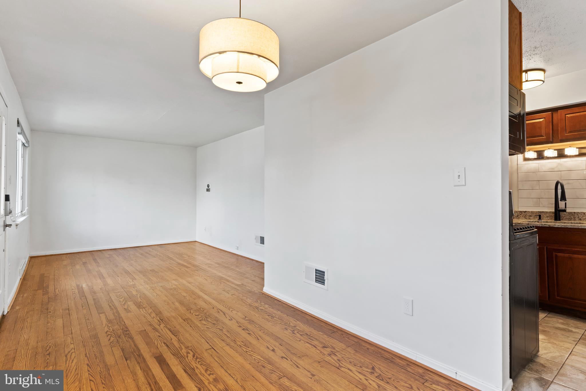 COLLEGE PARK - Residential