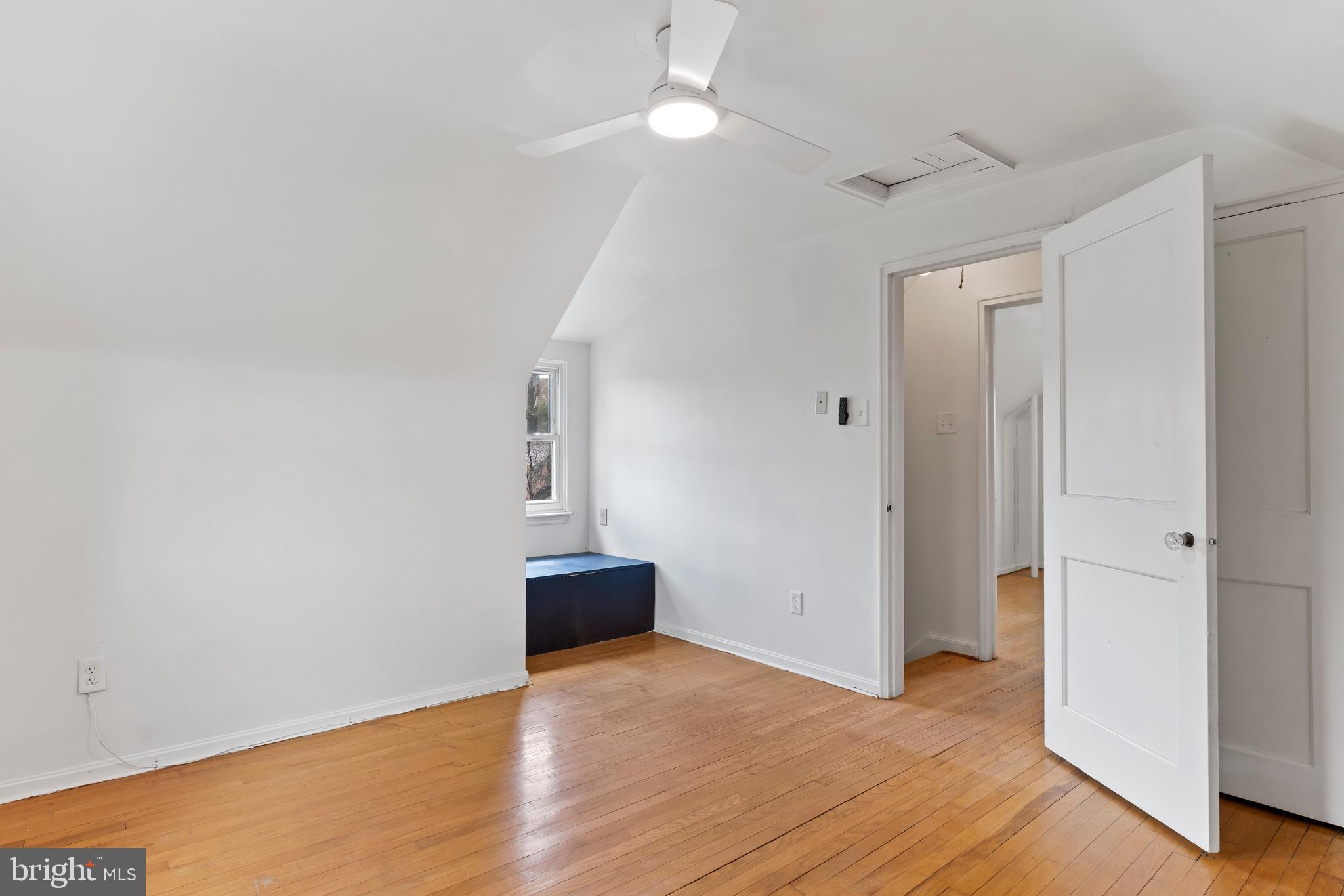 COLLEGE PARK - Residential