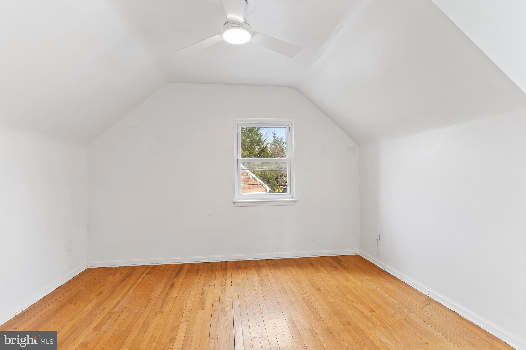 COLLEGE PARK - Residential