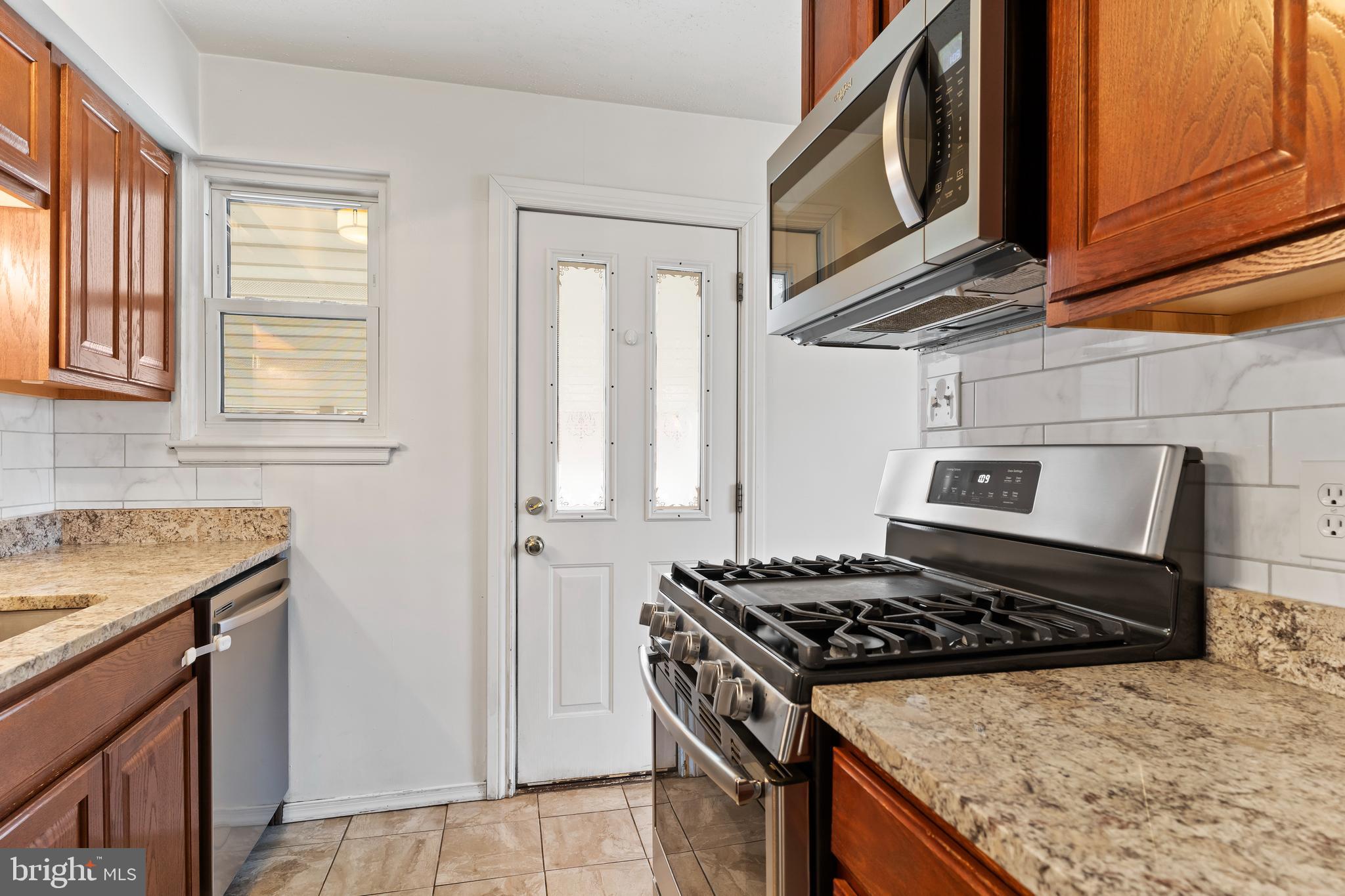 COLLEGE PARK - Residential