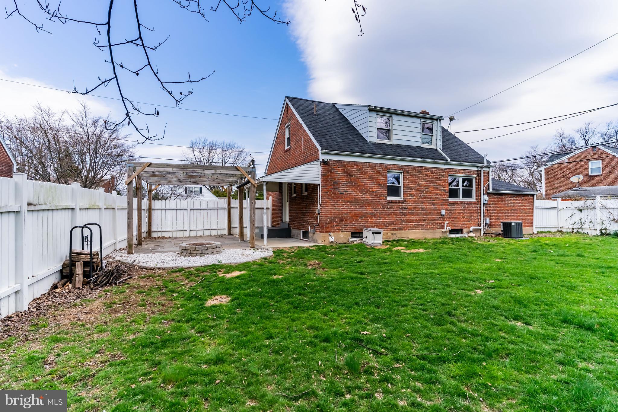 COLLEGE PARK - Residential