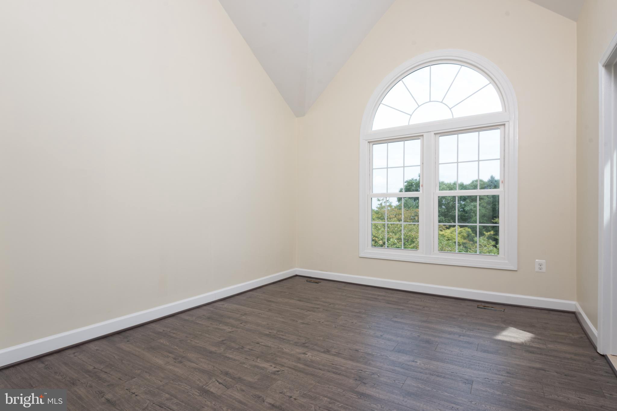 HERITAGE ESTATES - Residential Lease