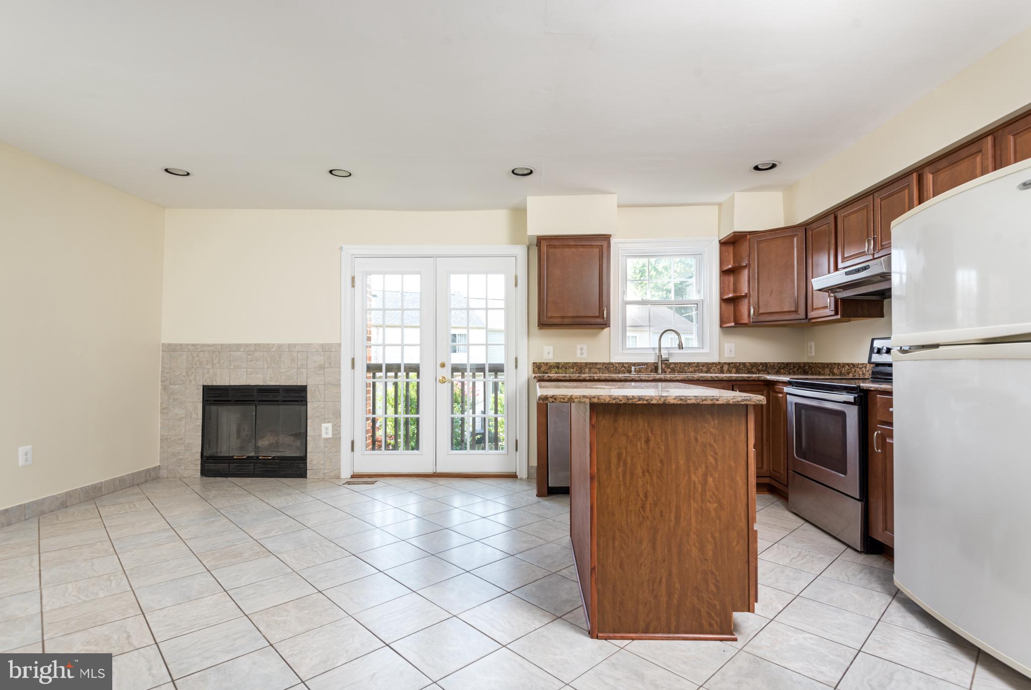 HERITAGE ESTATES - Residential Lease