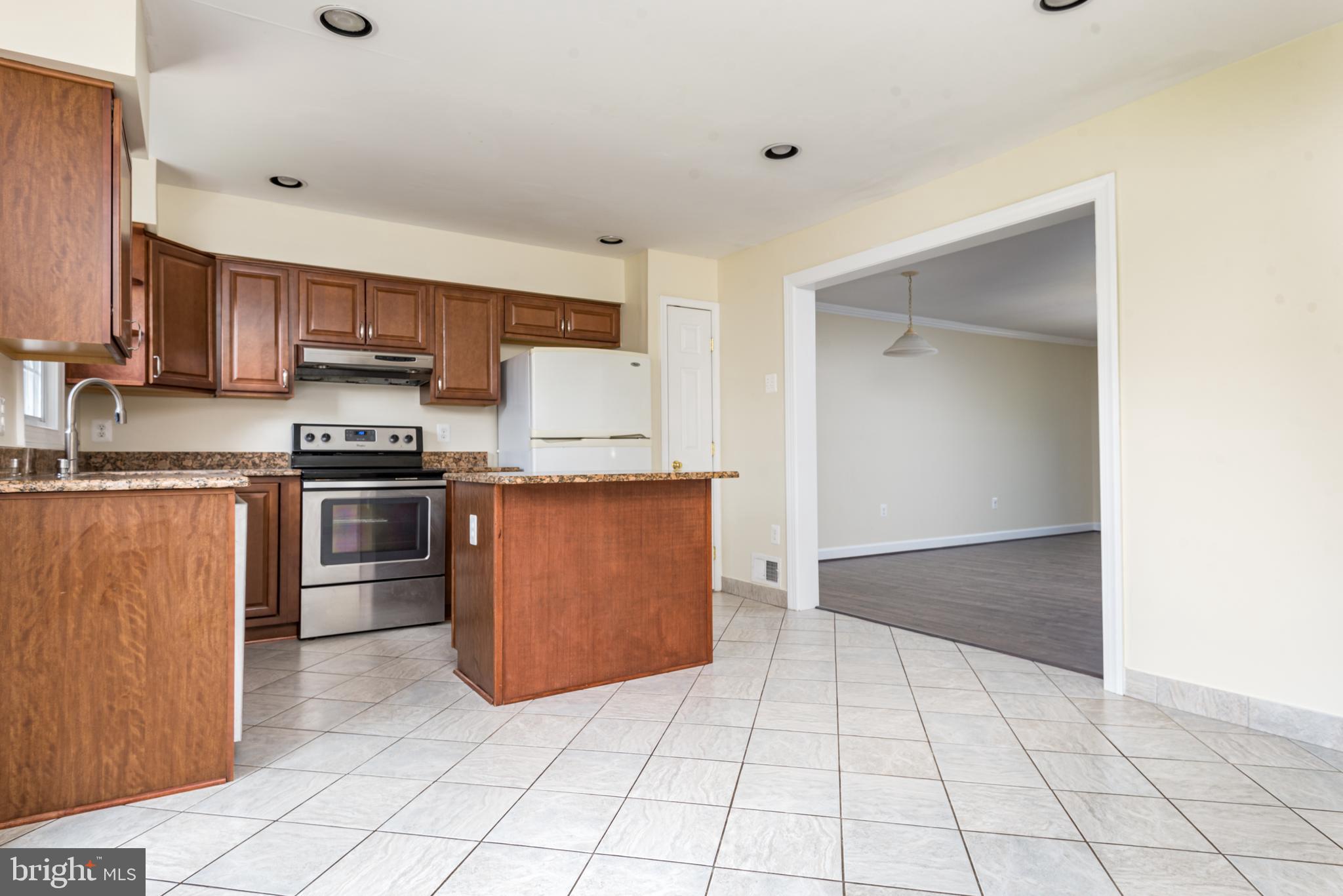 HERITAGE ESTATES - Residential Lease