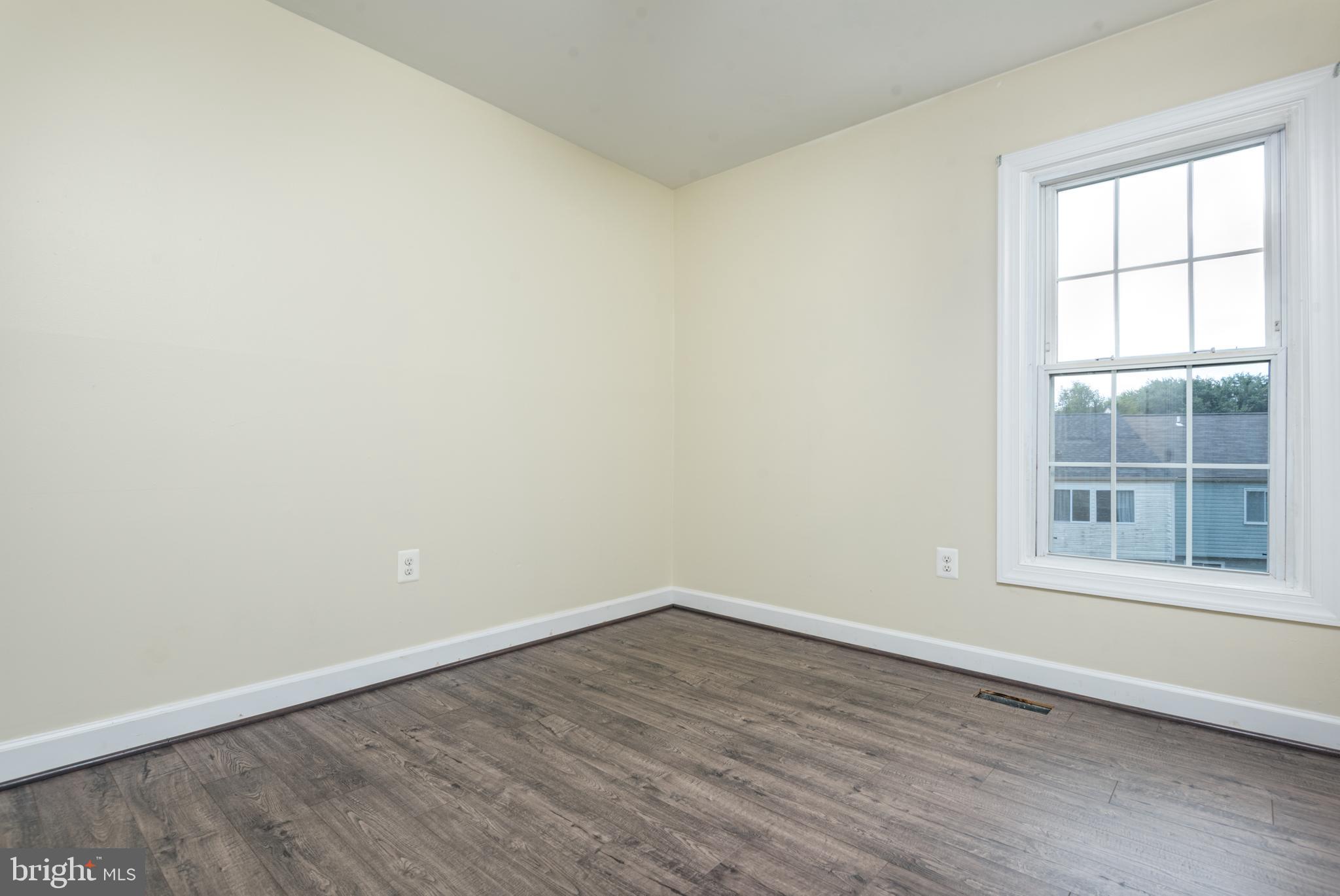 HERITAGE ESTATES - Residential Lease