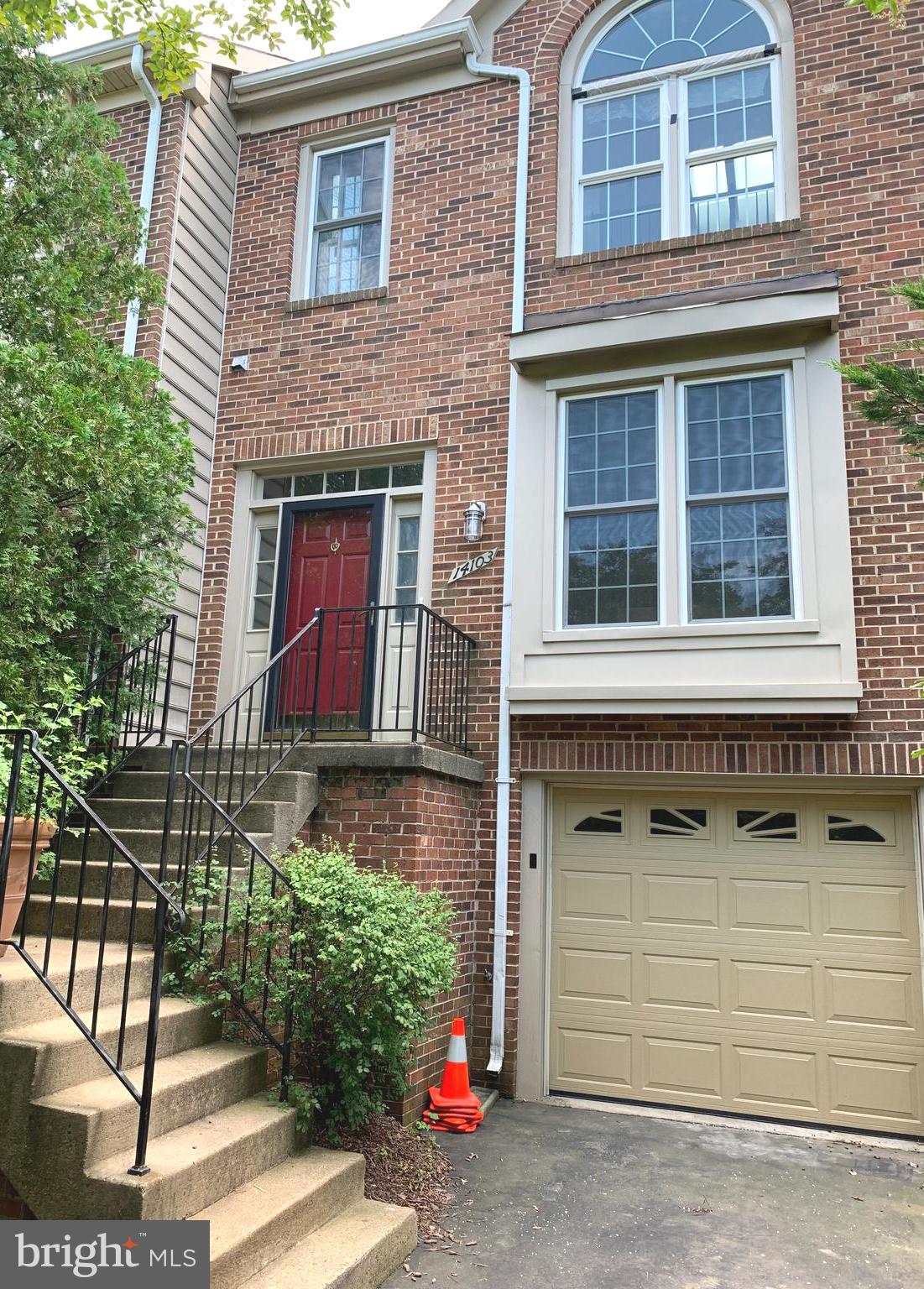 HERITAGE ESTATES - Residential Lease