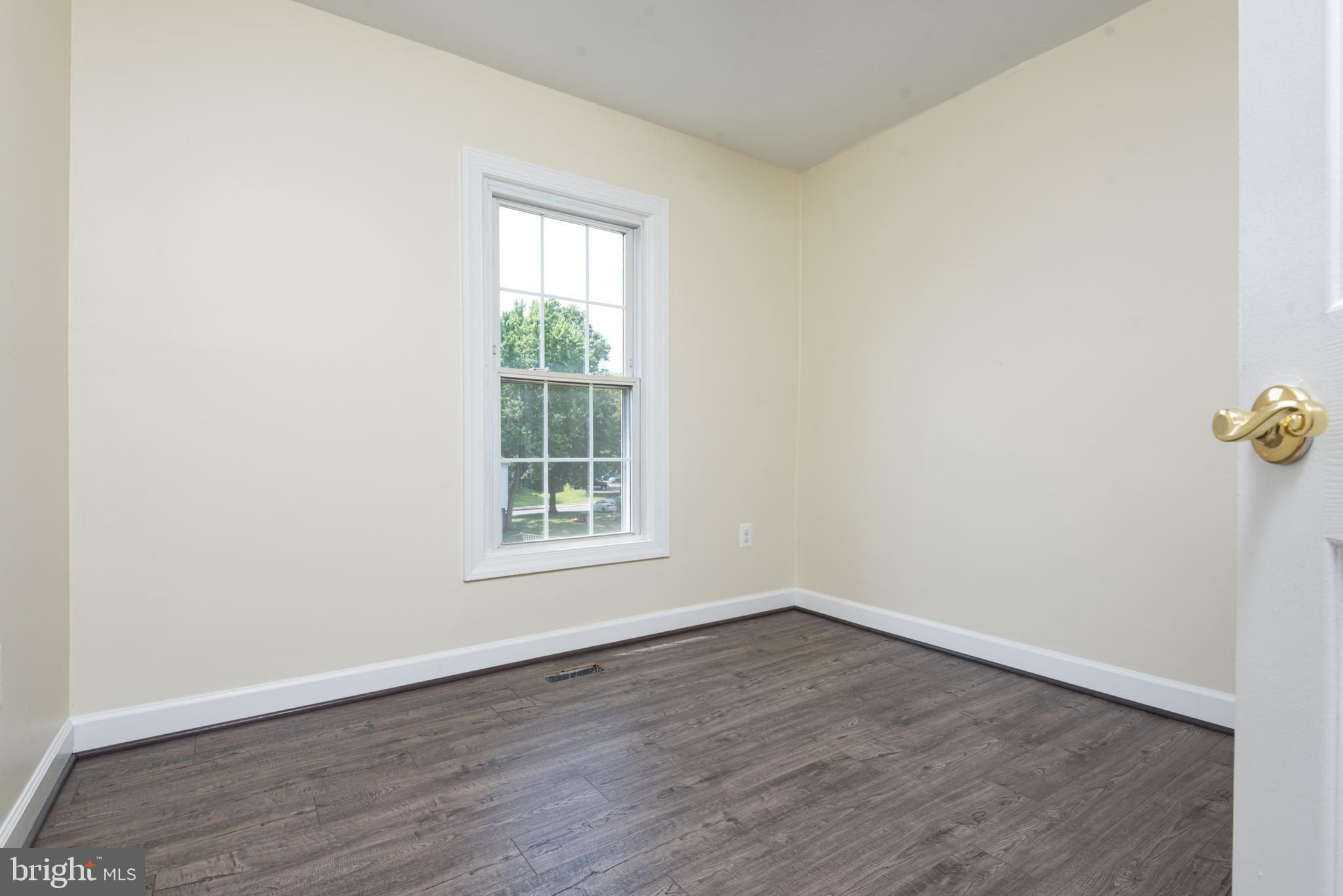 HERITAGE ESTATES - Residential Lease