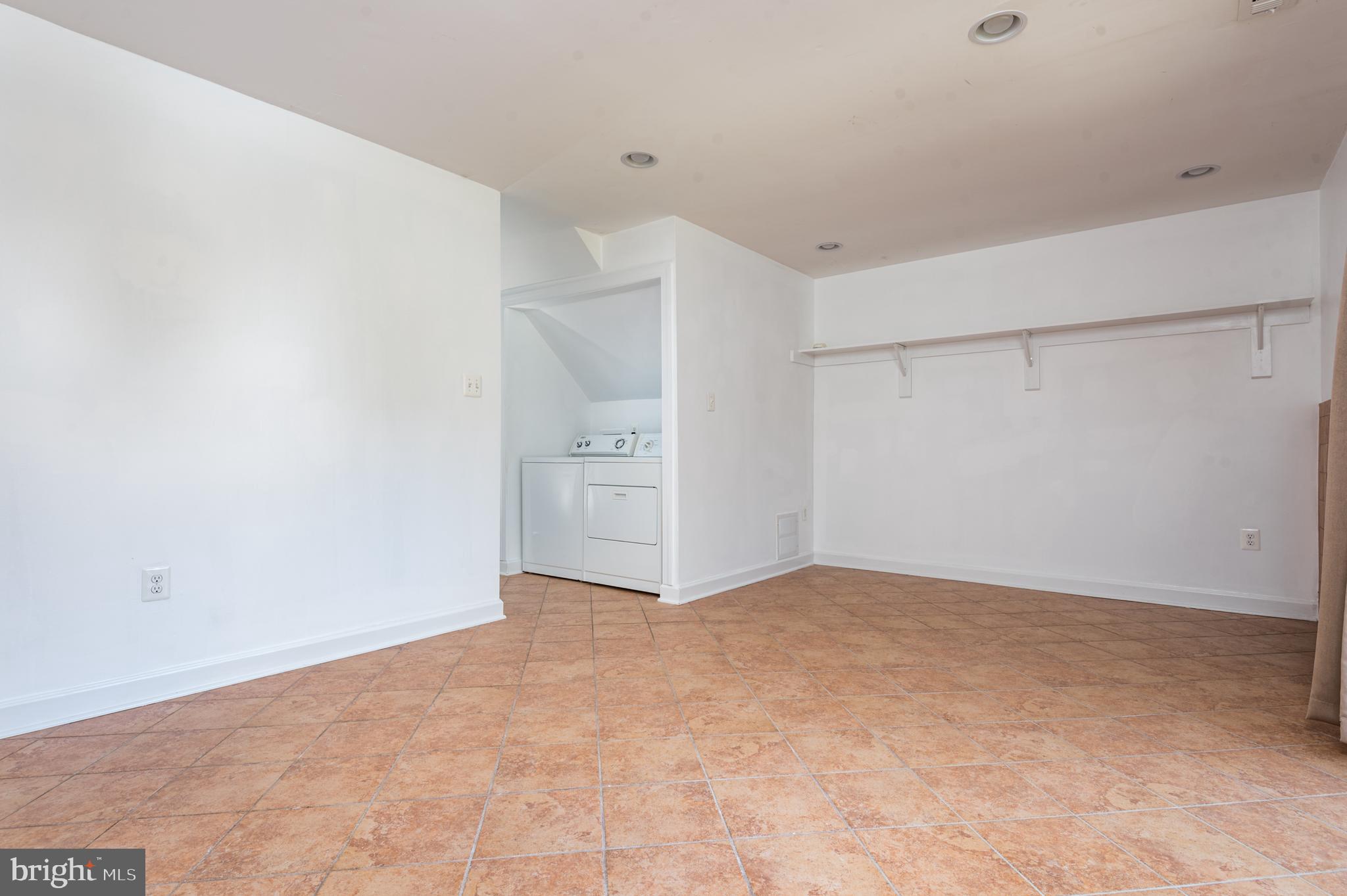 HERITAGE ESTATES - Residential Lease