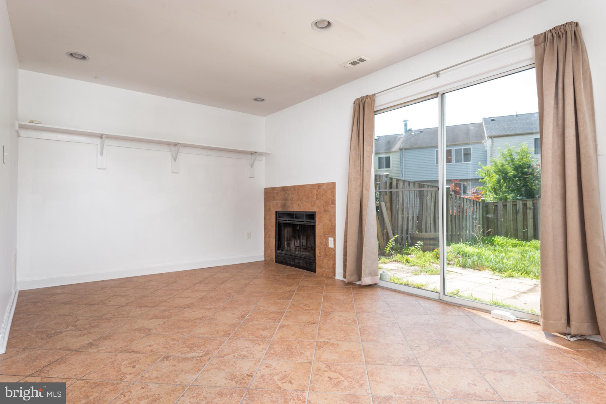 HERITAGE ESTATES - Residential Lease