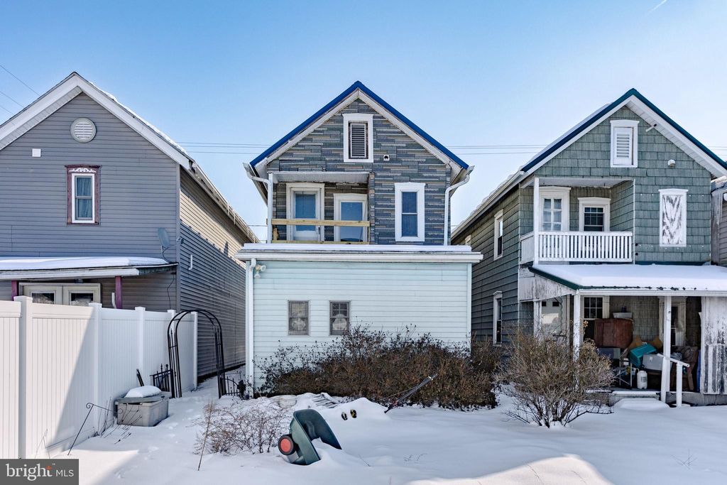 Photo of 303 S River Avenue, SUNBURY, PA 17801 (MLS # PANU2002998)