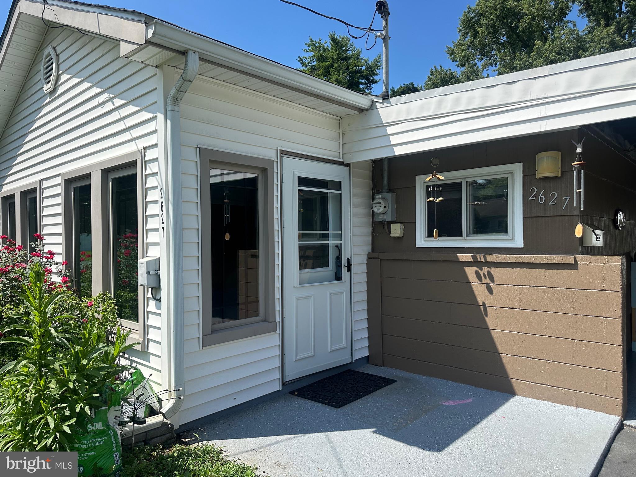 2627 VALLEY ROAD