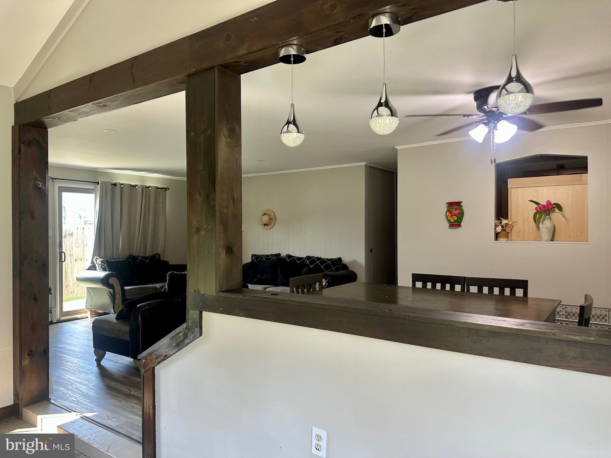 2627 VALLEY ROAD