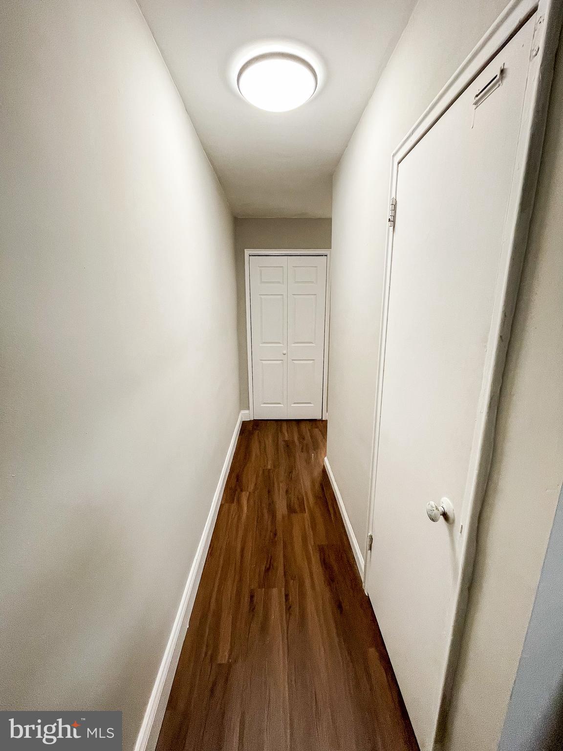 LAWNDALE - Residential Lease