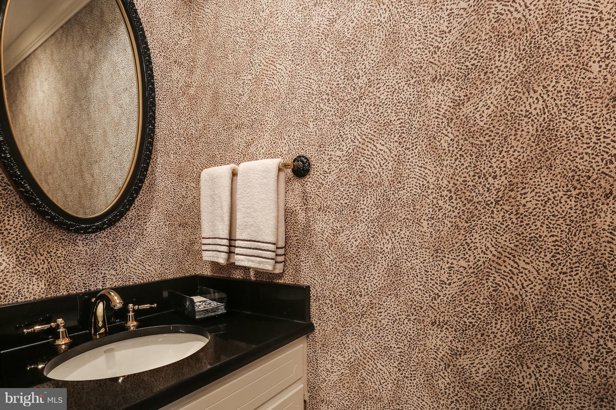 POINT FIELD LANDING - Residential