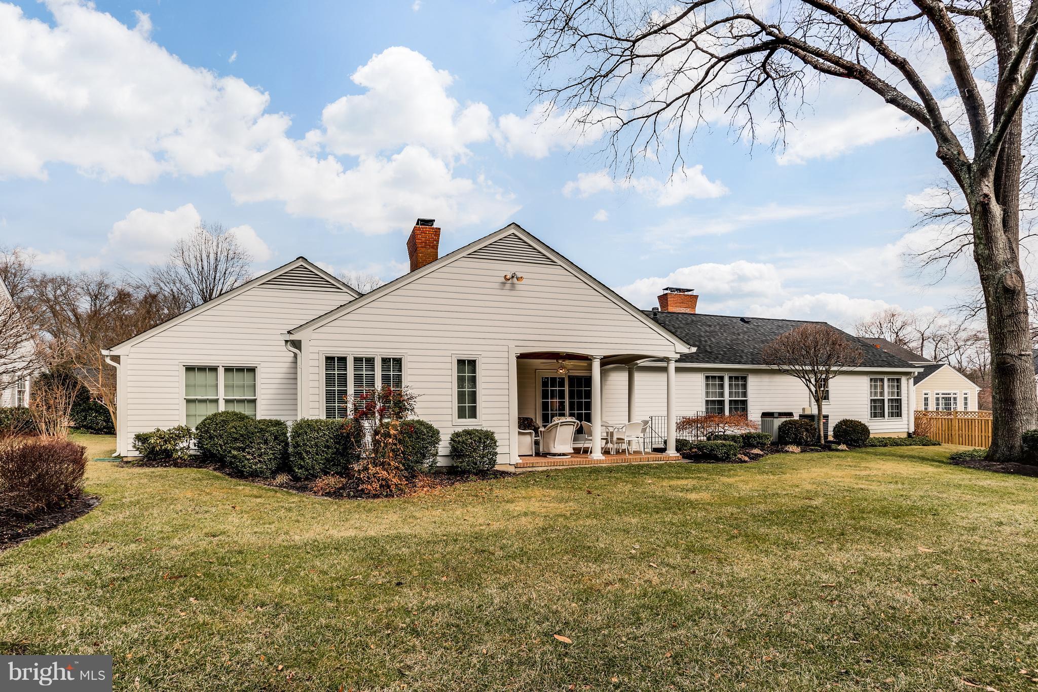 POINT FIELD LANDING - Residential