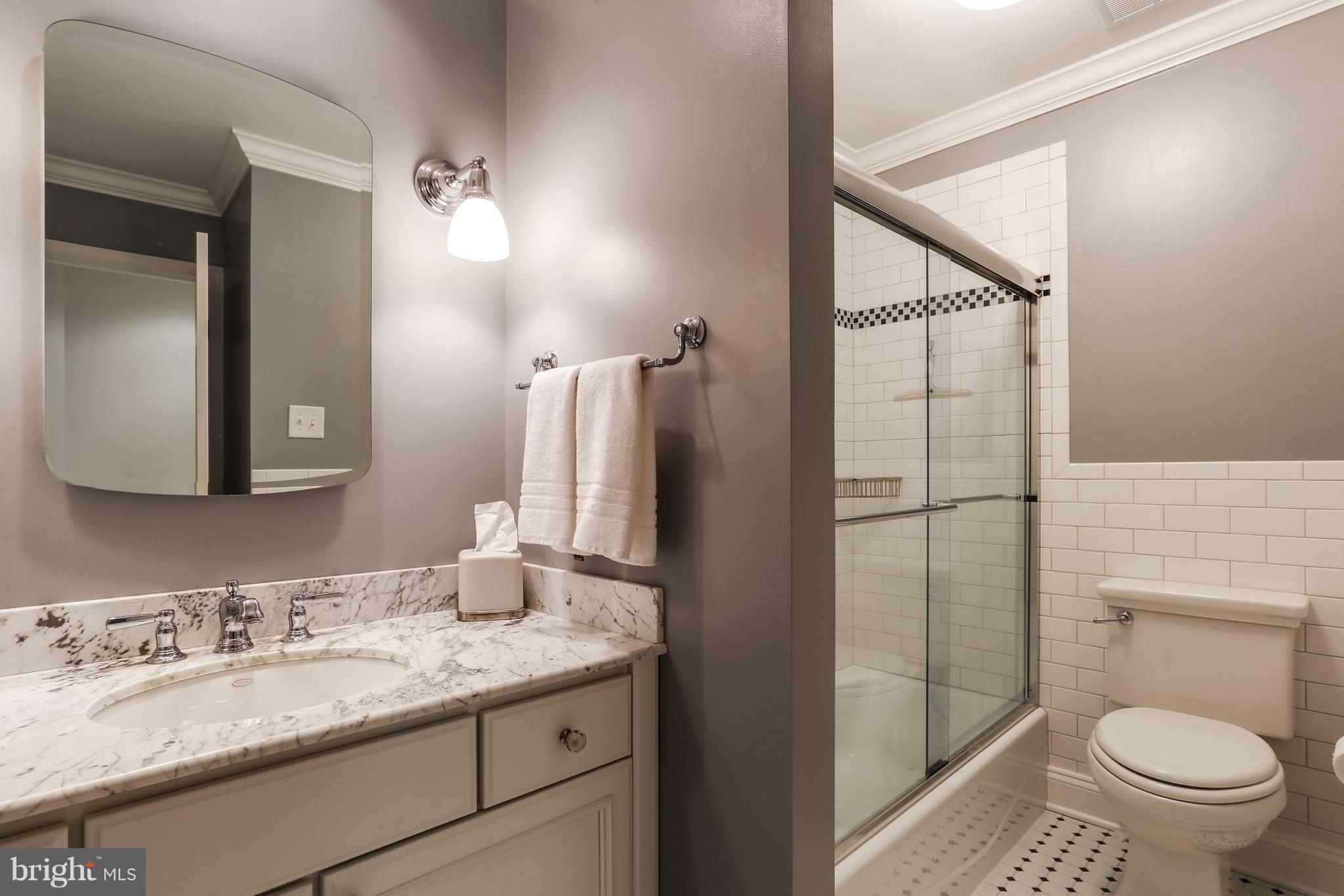 POINT FIELD LANDING - Residential