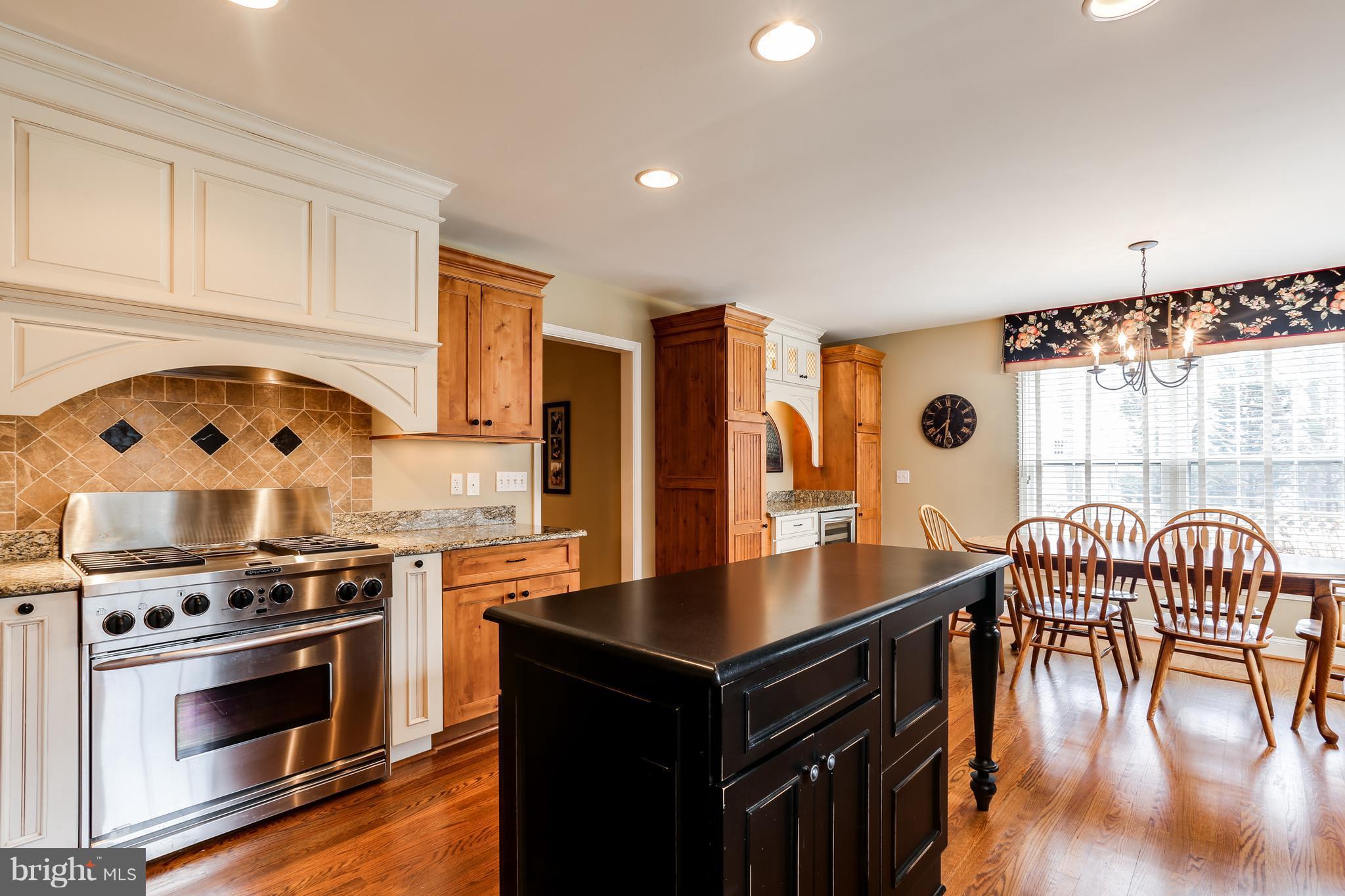 POINT FIELD LANDING - Residential