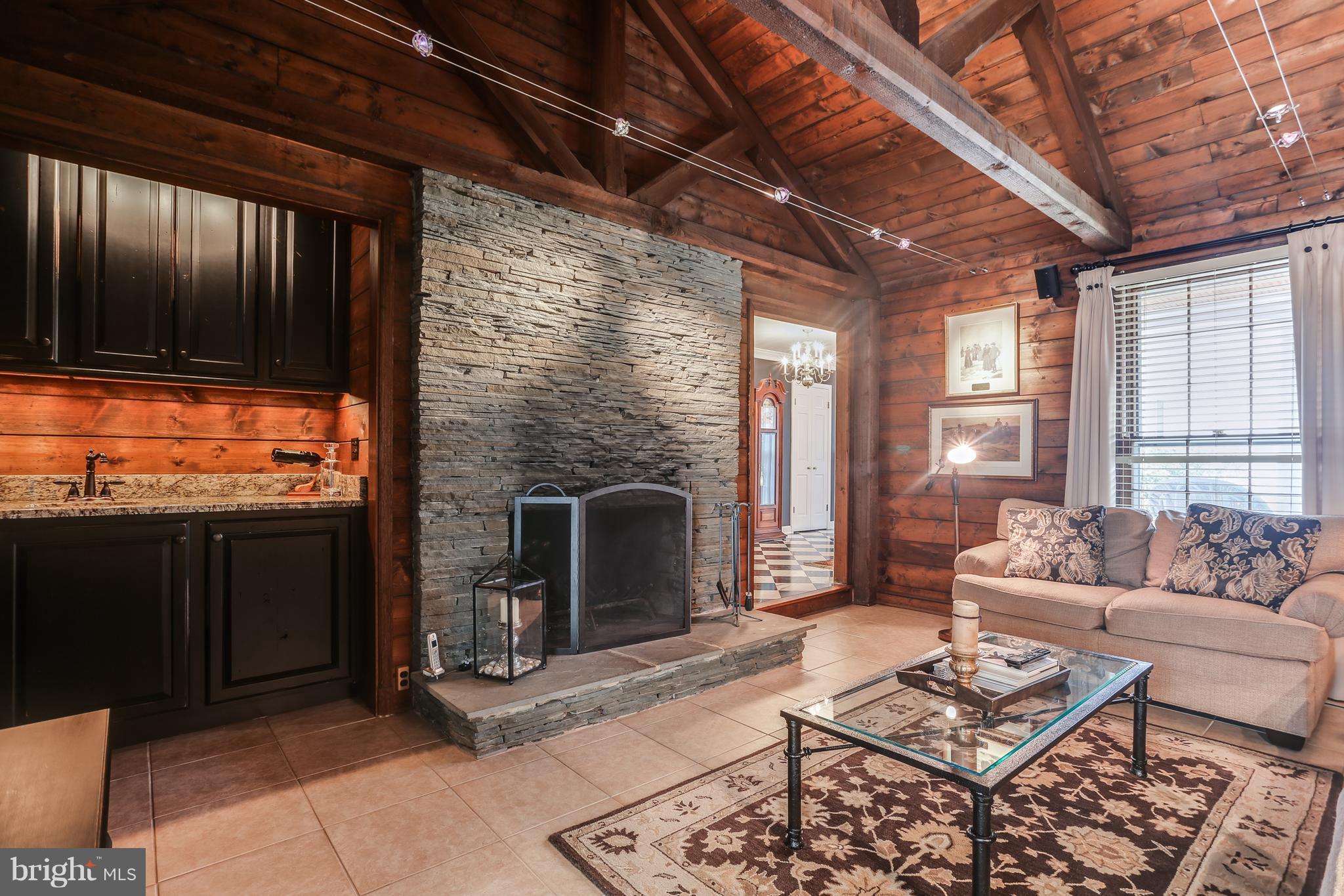 POINT FIELD LANDING - Residential