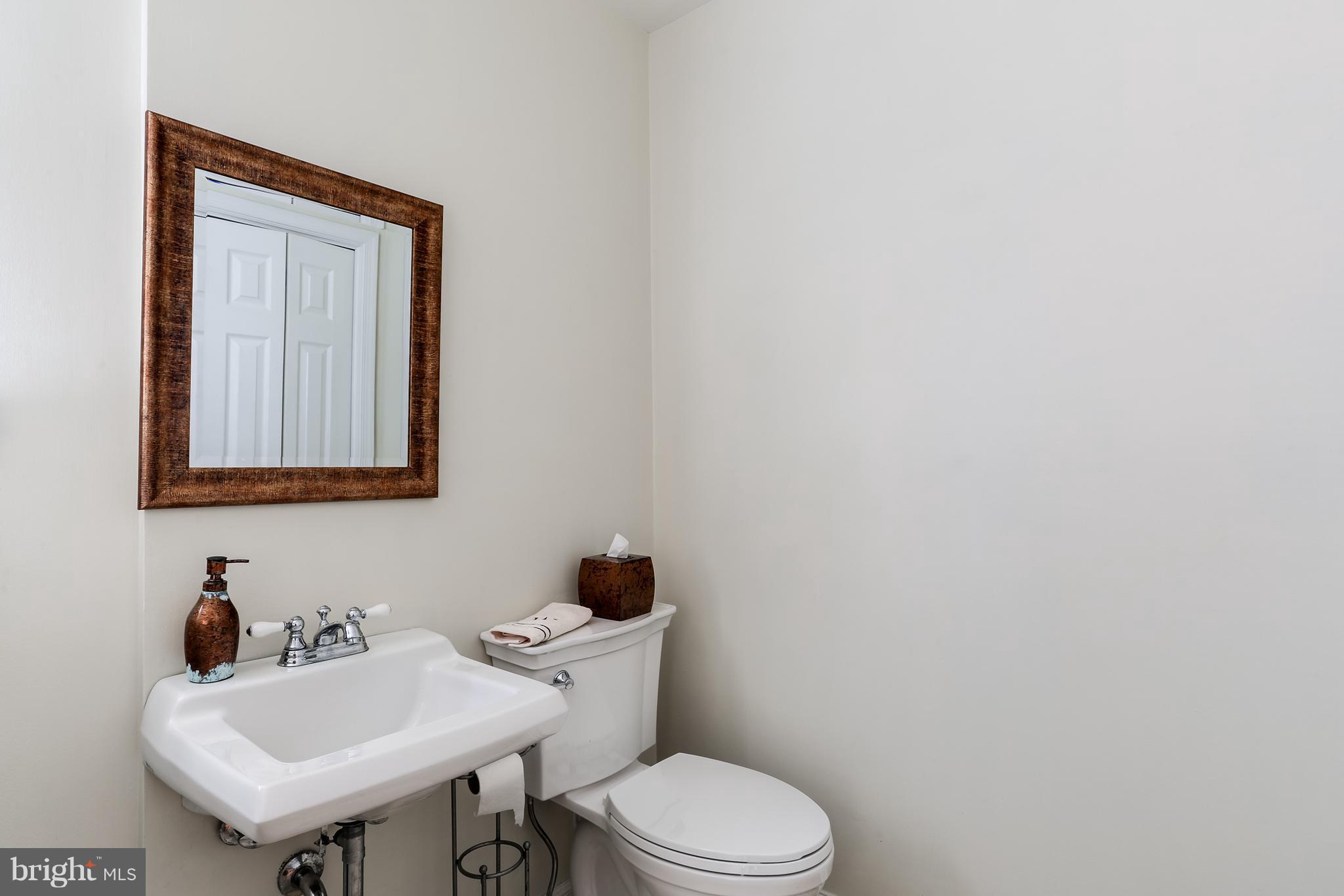 POINT FIELD LANDING - Residential