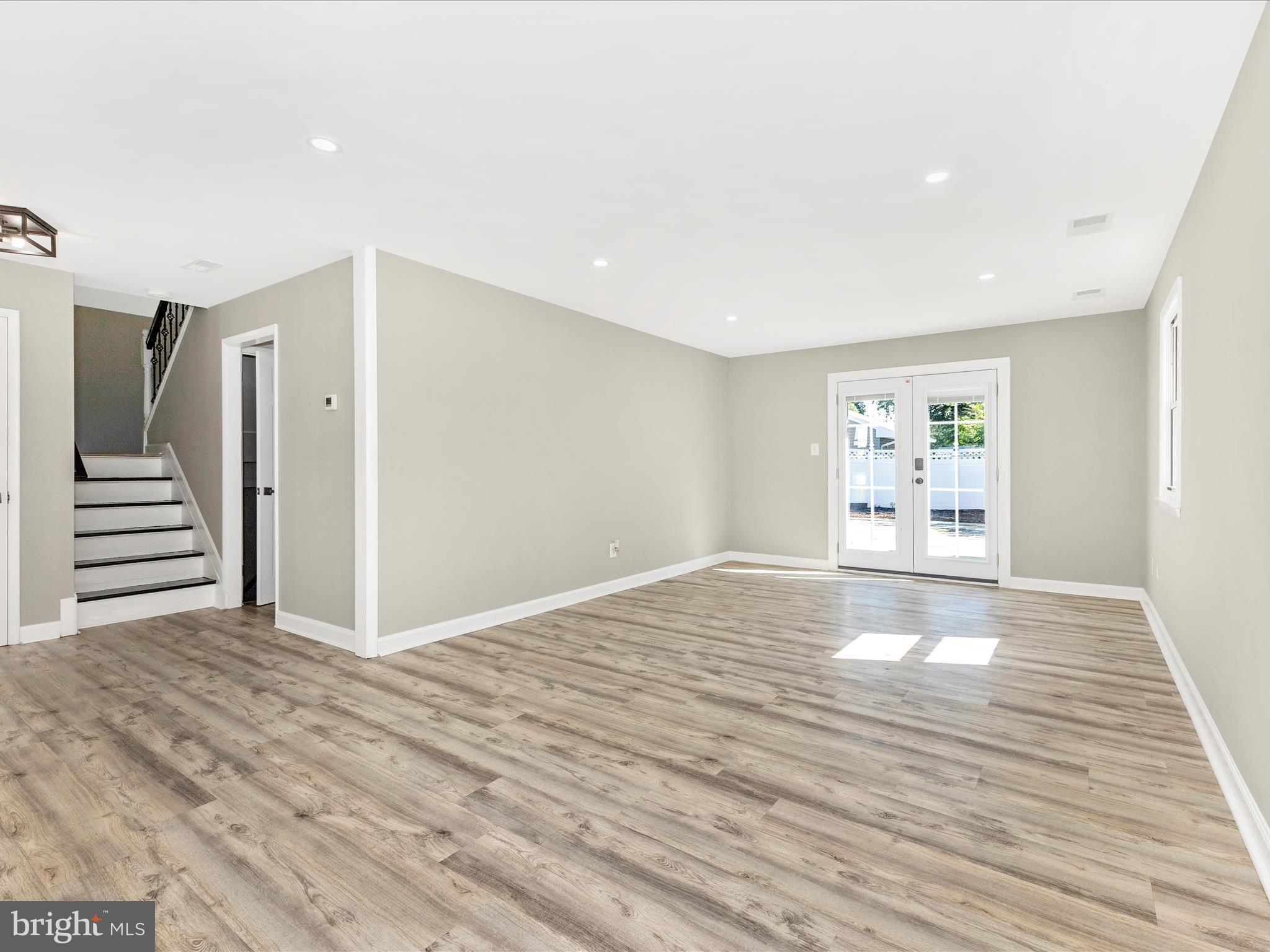 517 JOY CIRCLE