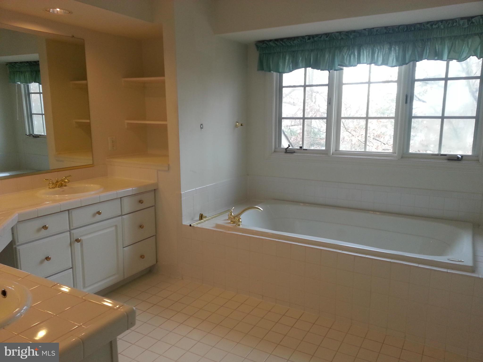 WILLOW PONDS - Residential