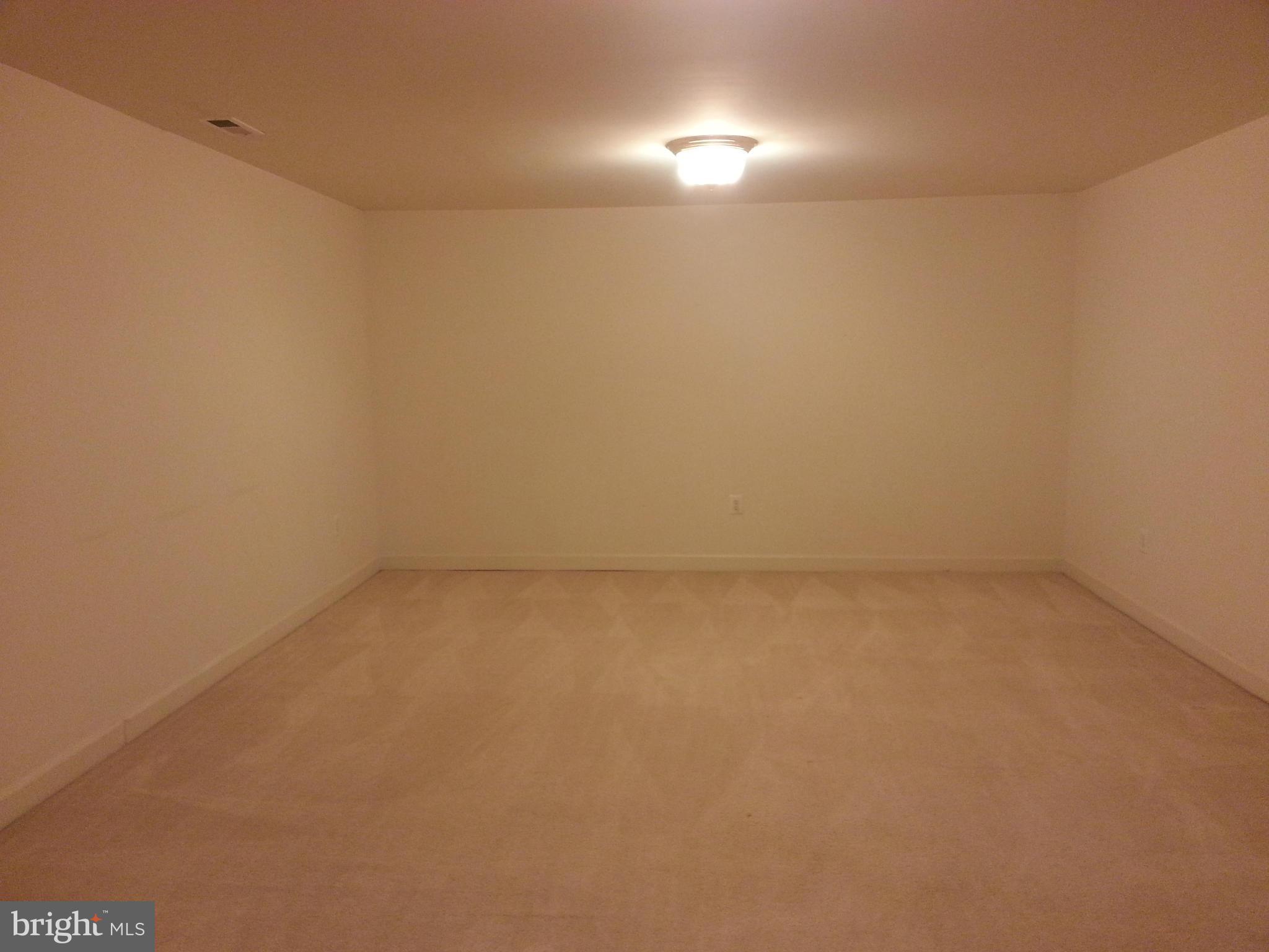 WILLOW PONDS - Residential