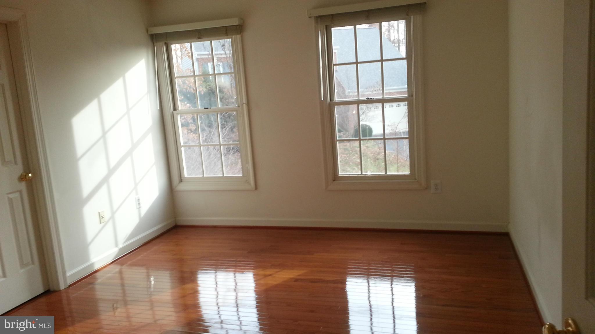 WILLOW PONDS - Residential