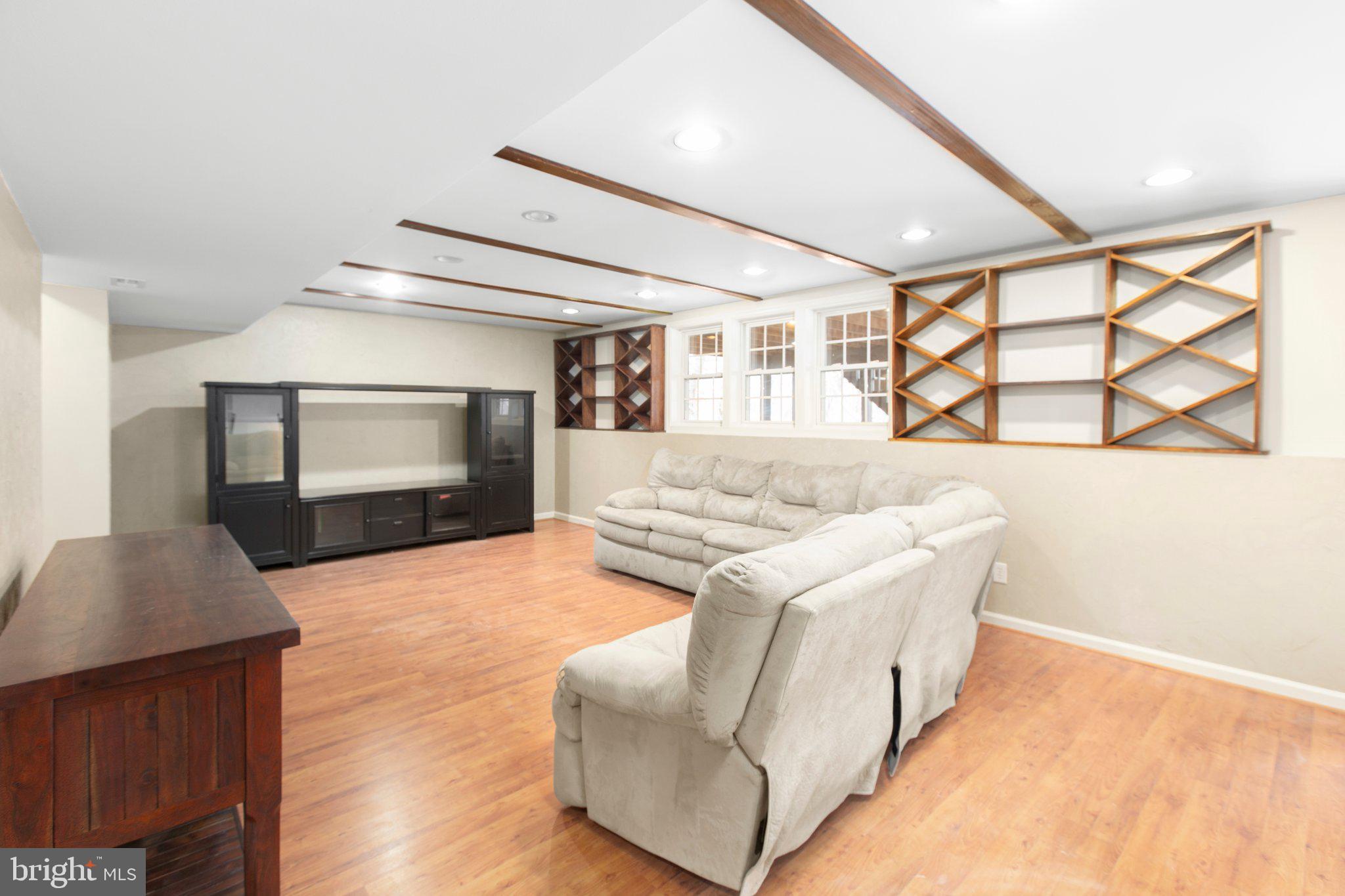 KINGSWOOD - Residential