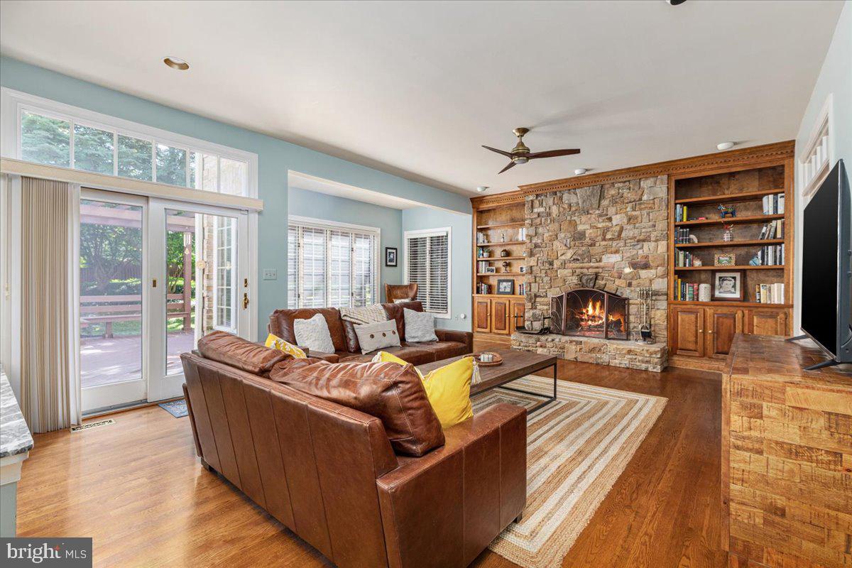 6595 CHESAPEAKE PLACE