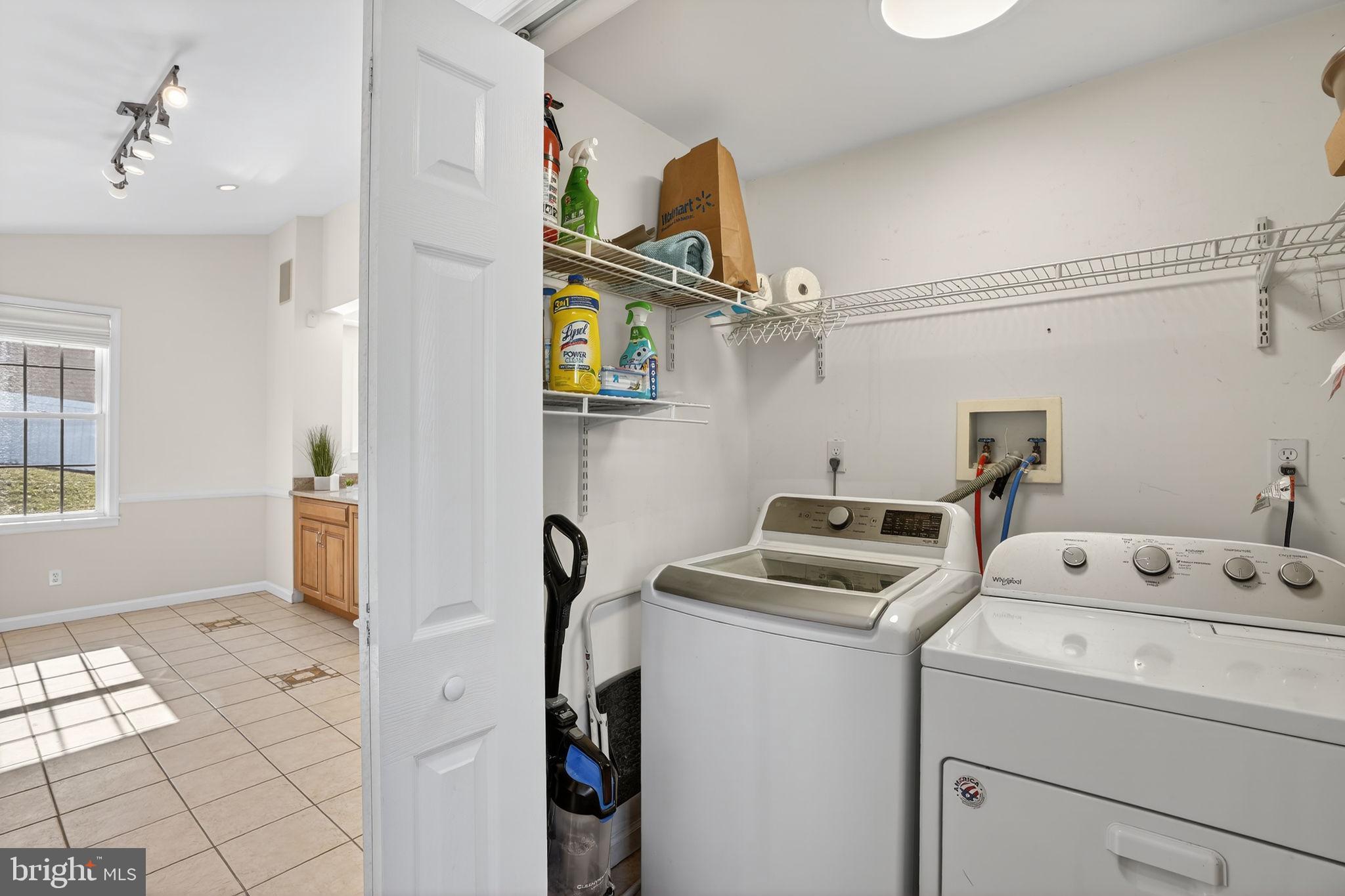 HOES HEIGHTS - Residential