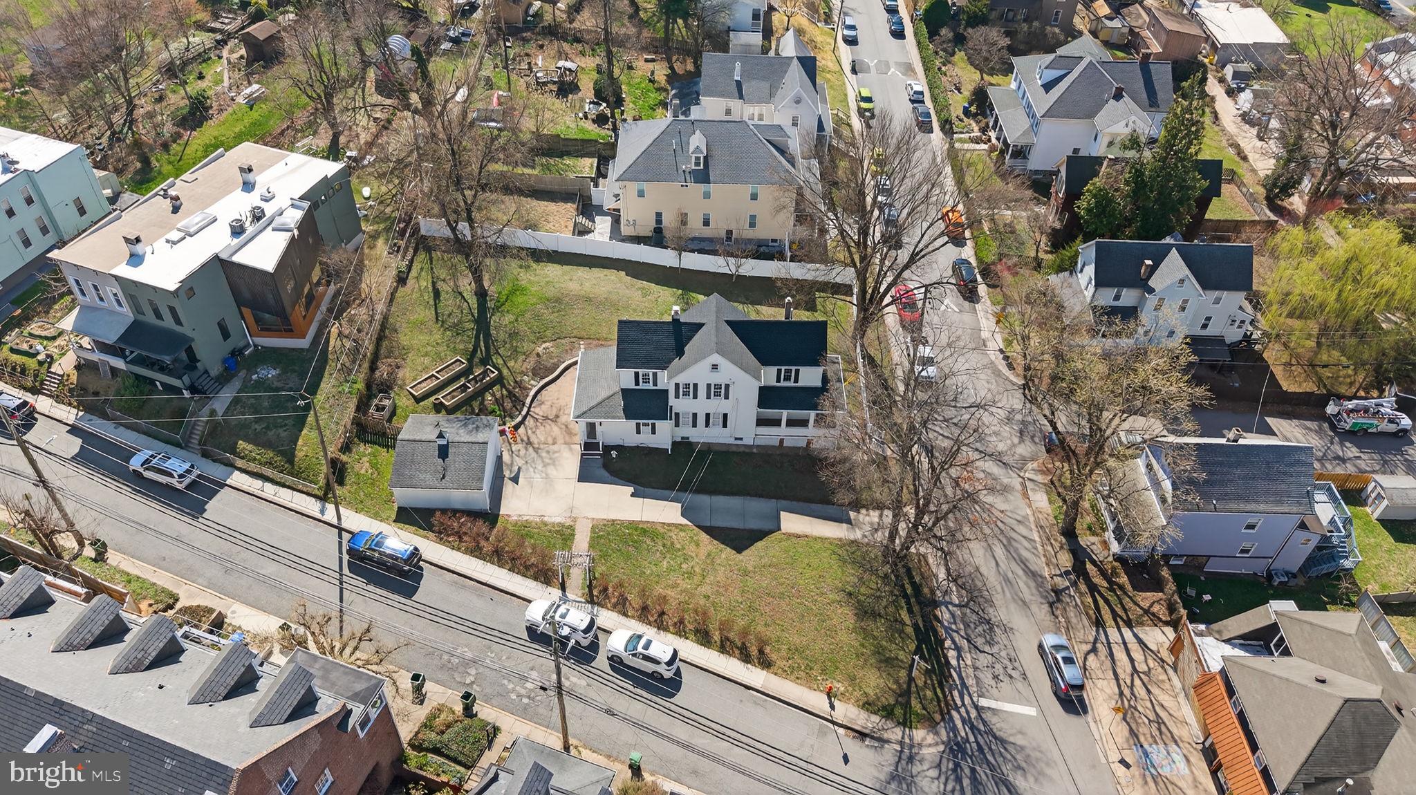 HOES HEIGHTS - Residential