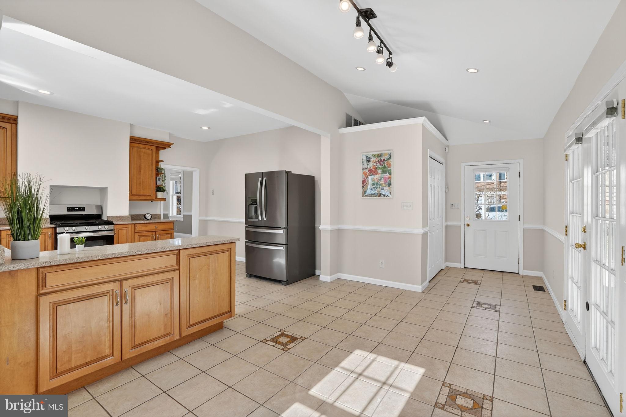 HOES HEIGHTS - Residential