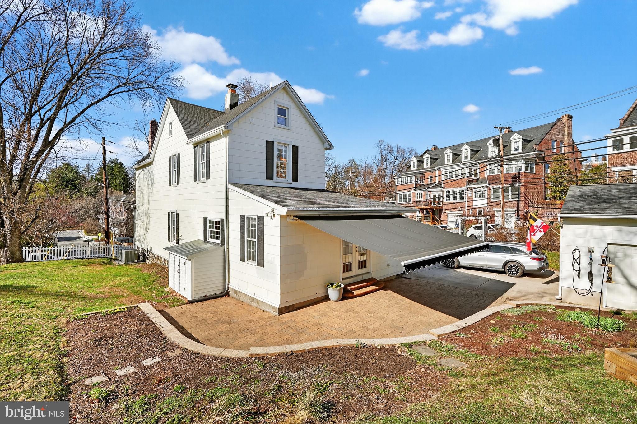 HOES HEIGHTS - Residential