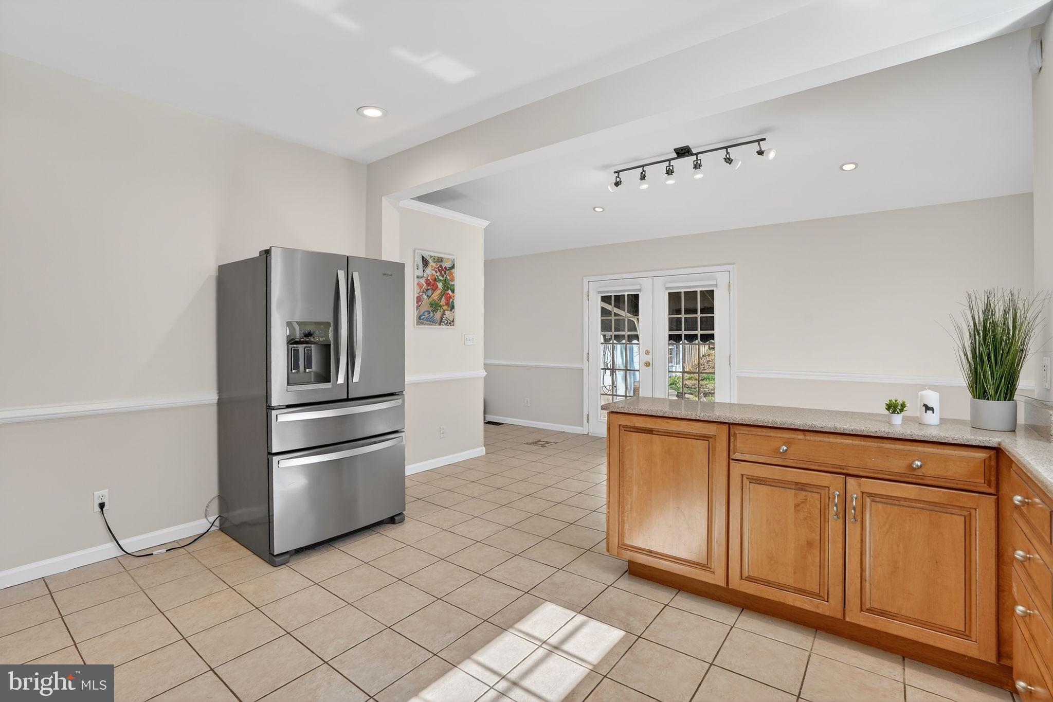 HOES HEIGHTS - Residential