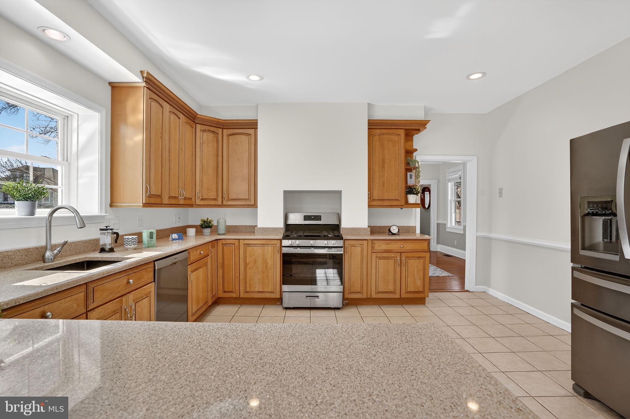 HOES HEIGHTS - Residential